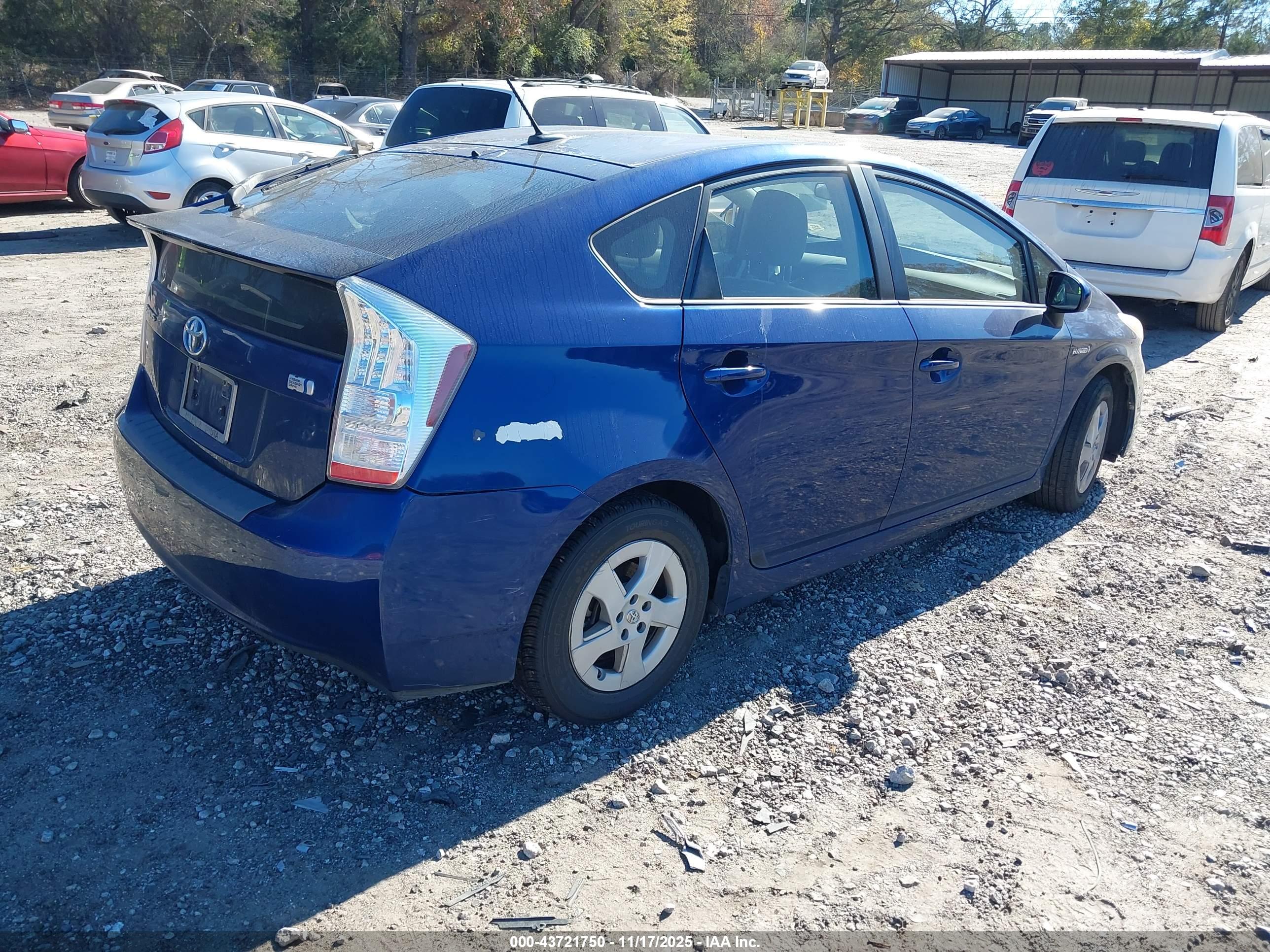 TOYOTA PRIUS image 4
