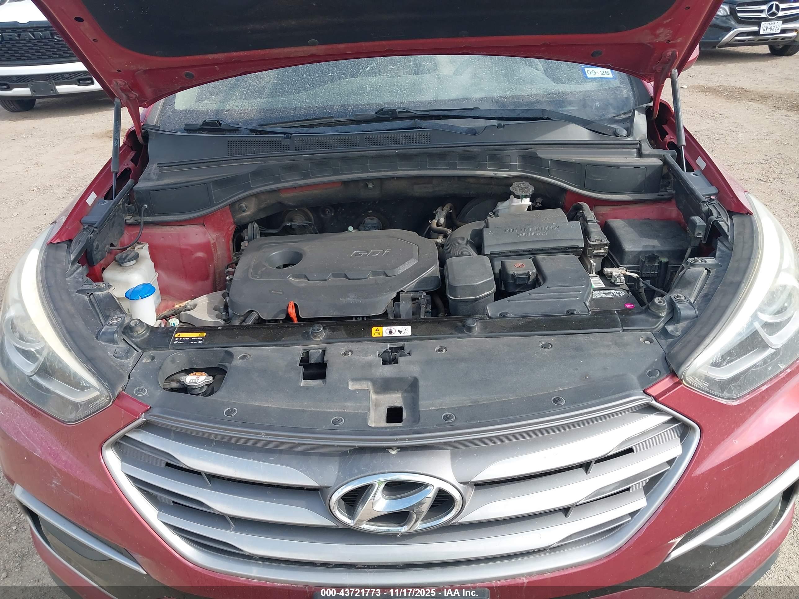 HYUNDAI SANTA image 10