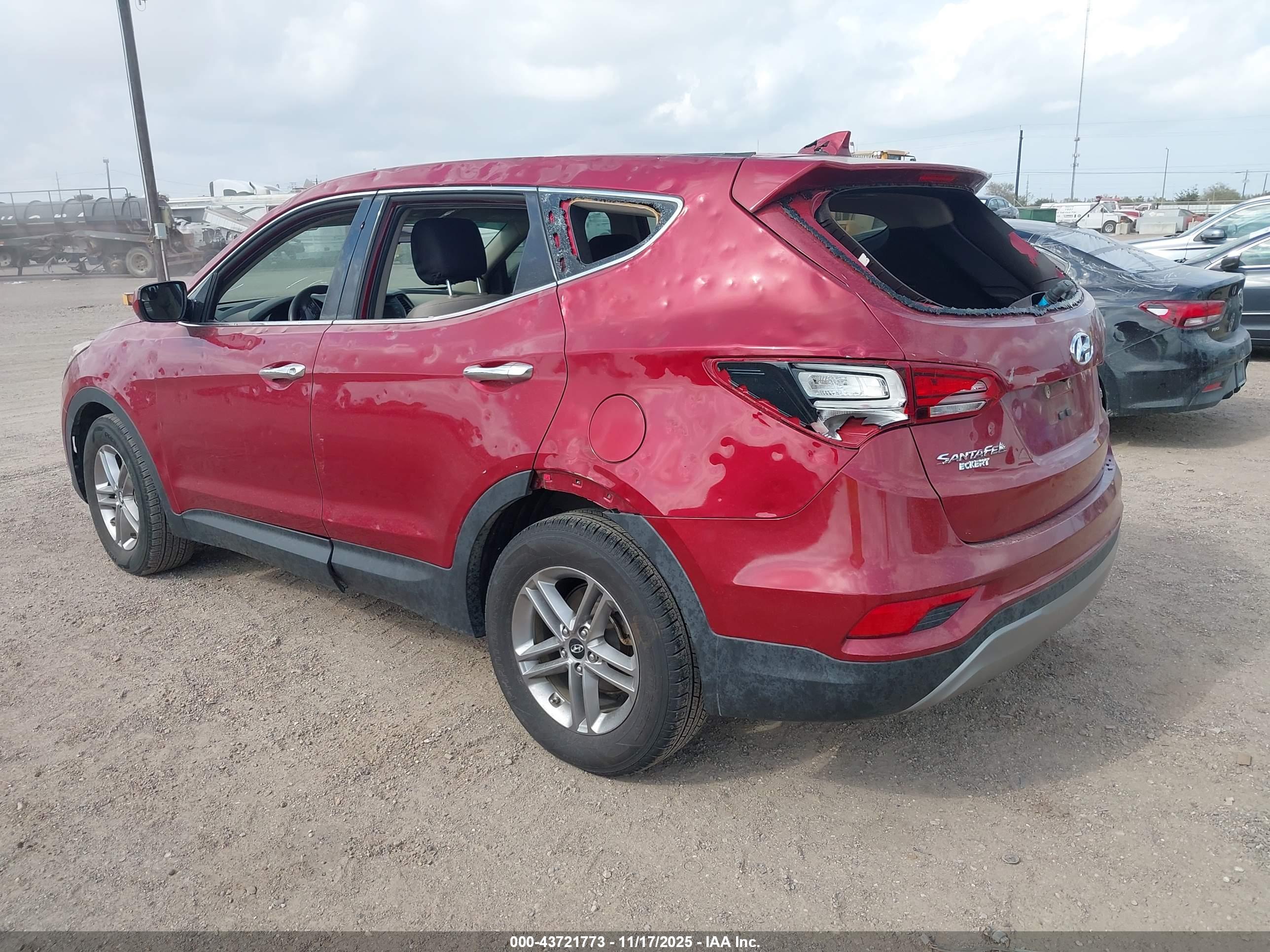 HYUNDAI SANTA image 3