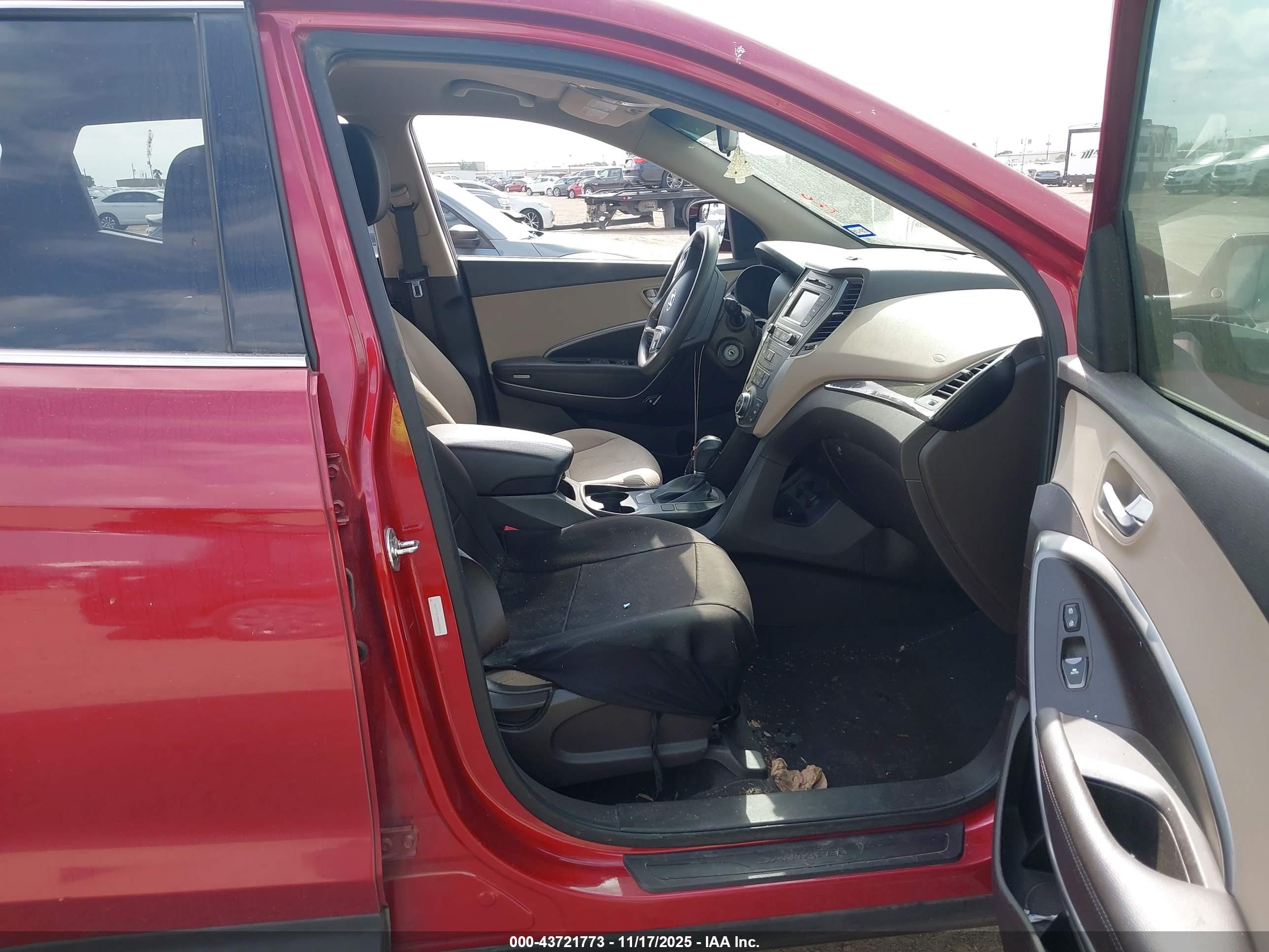 HYUNDAI SANTA image 5