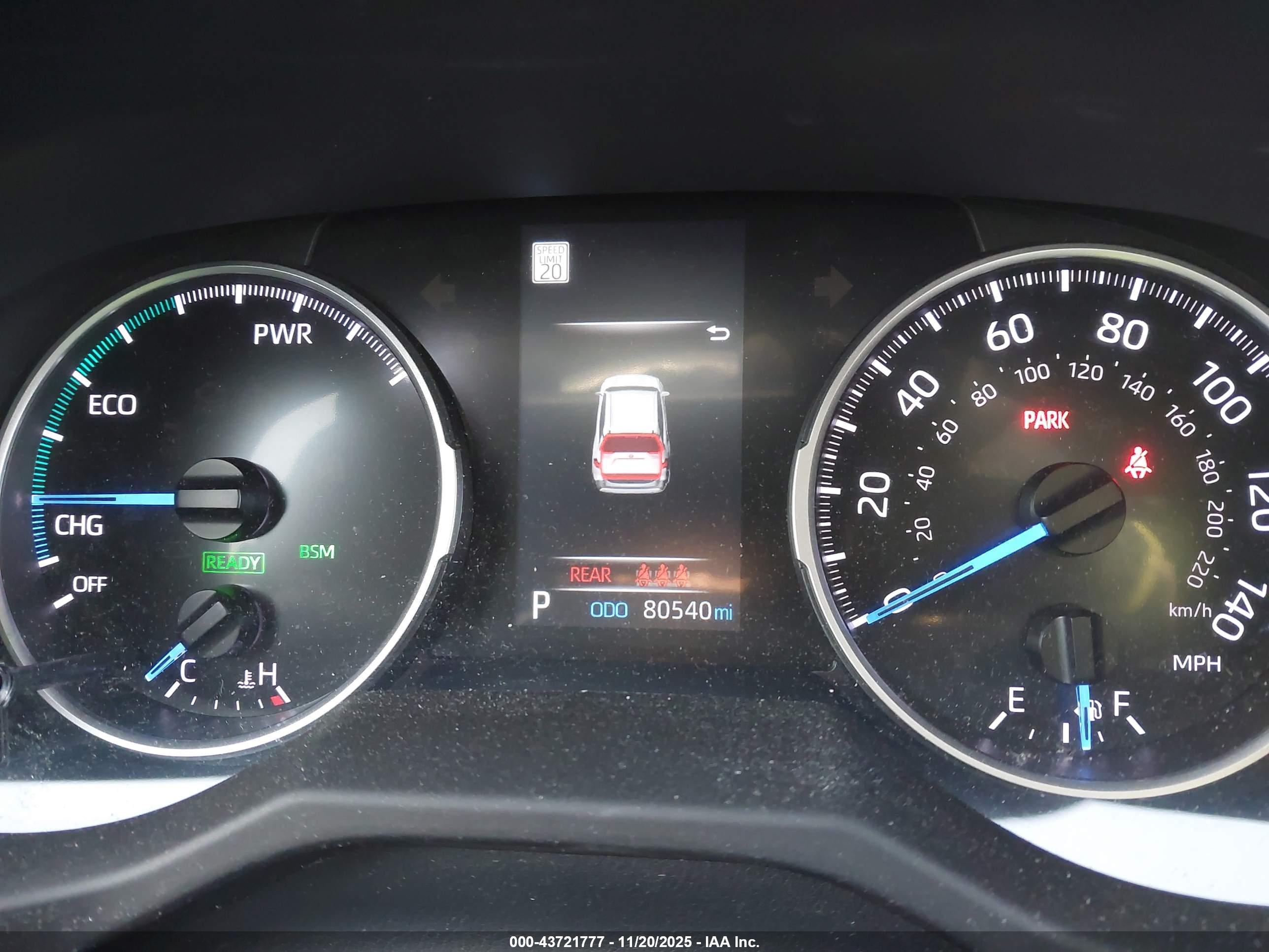 TOYOTA RAV4 image 7