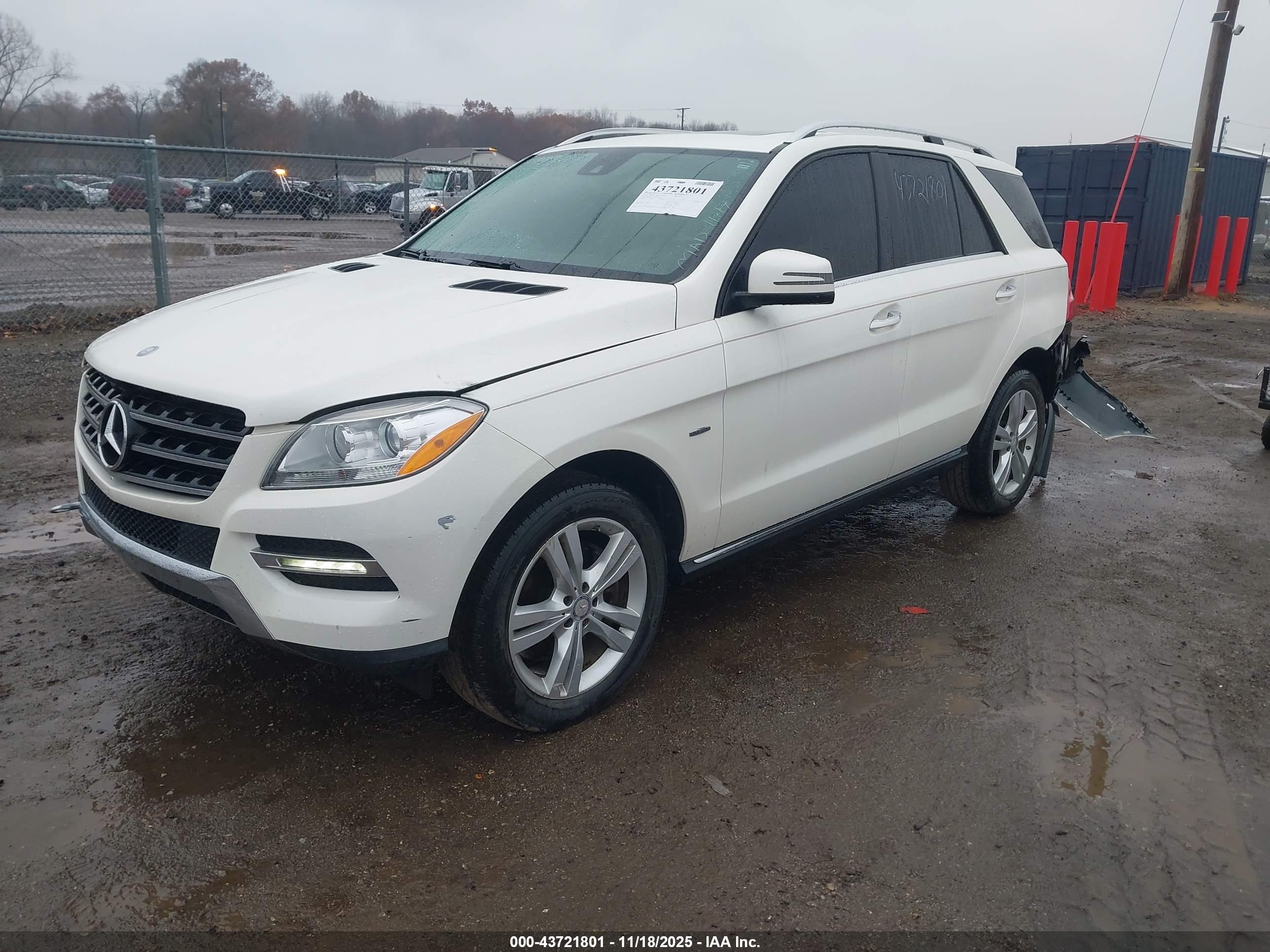 MERCEDES-BENZ ML image 2