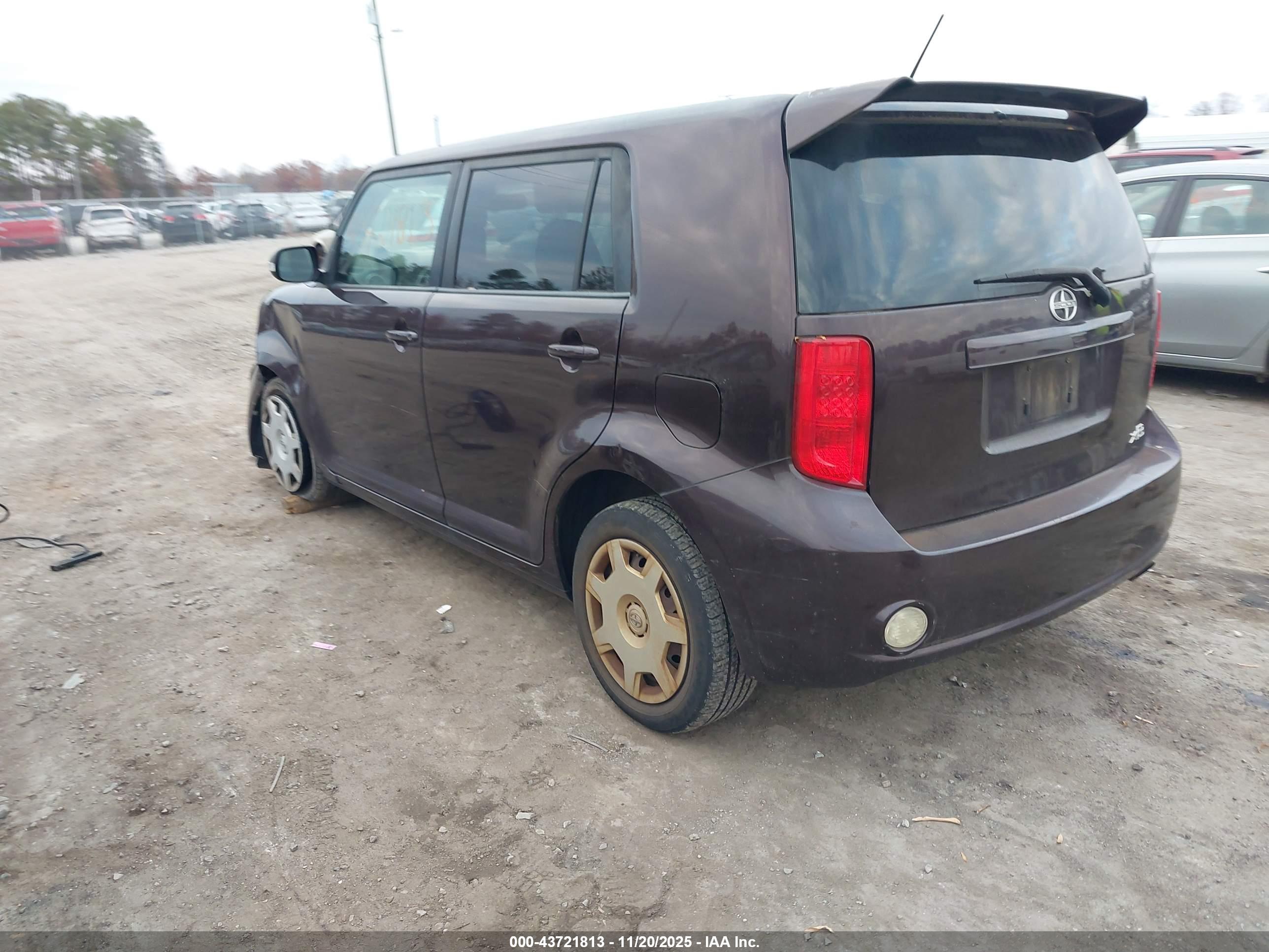 SCION XB image 3