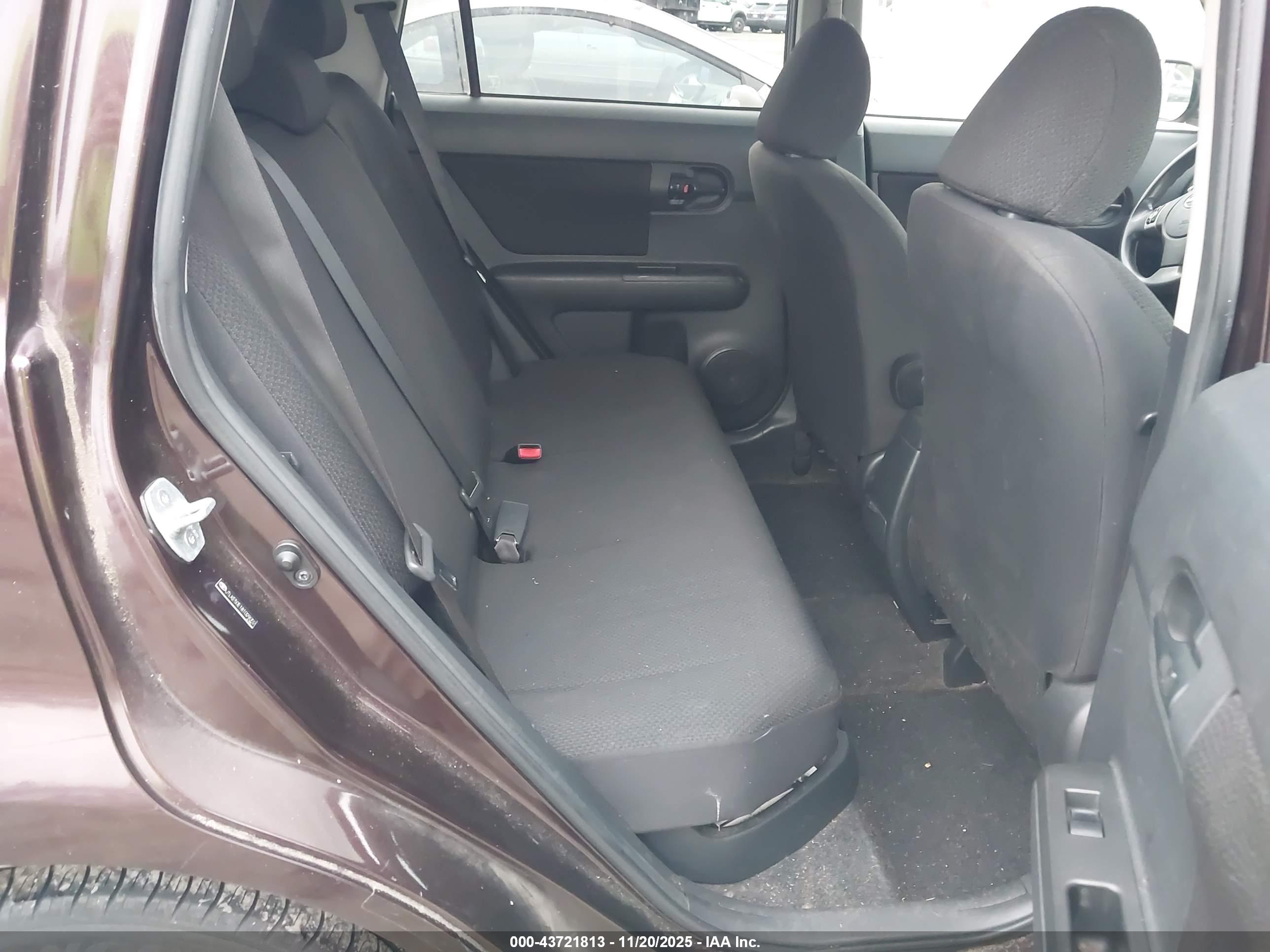 SCION XB image 8