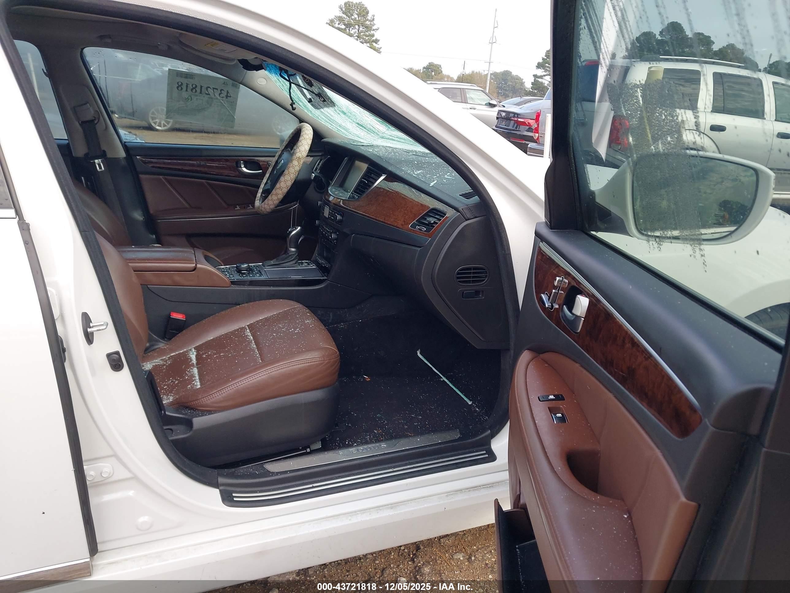 HYUNDAI EQUUS image 5