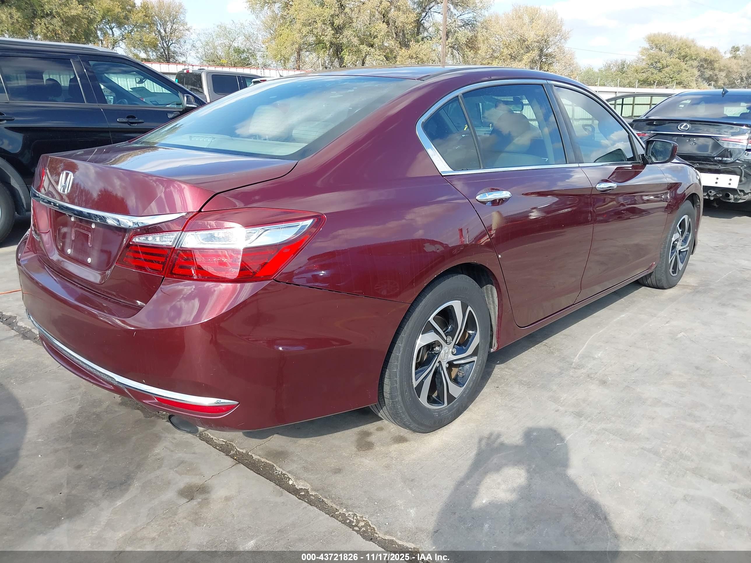 HONDA ACCORD image 4