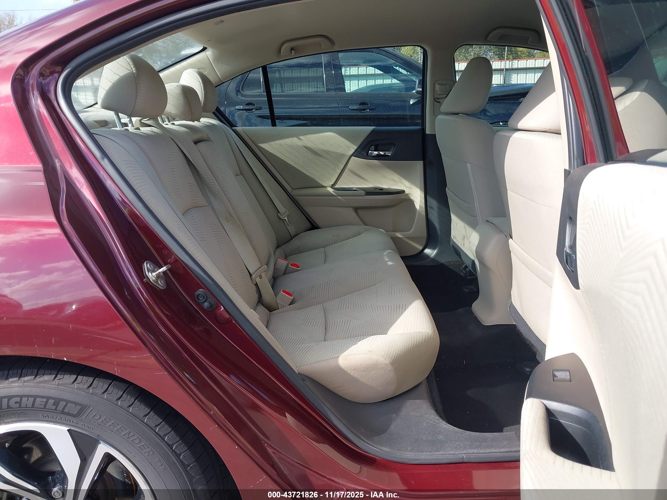 HONDA ACCORD image 8