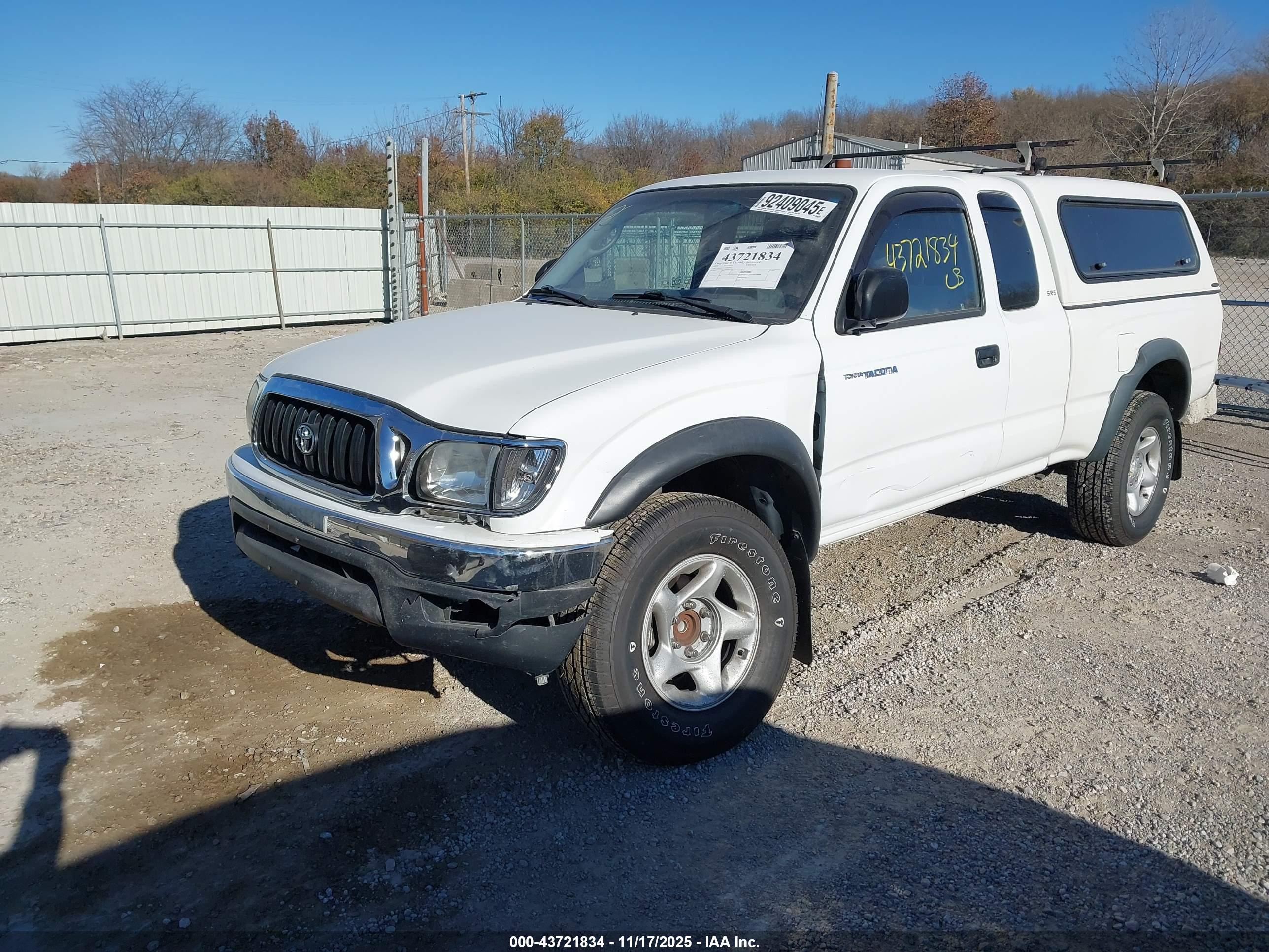 TOYOTA TACOMA image 2