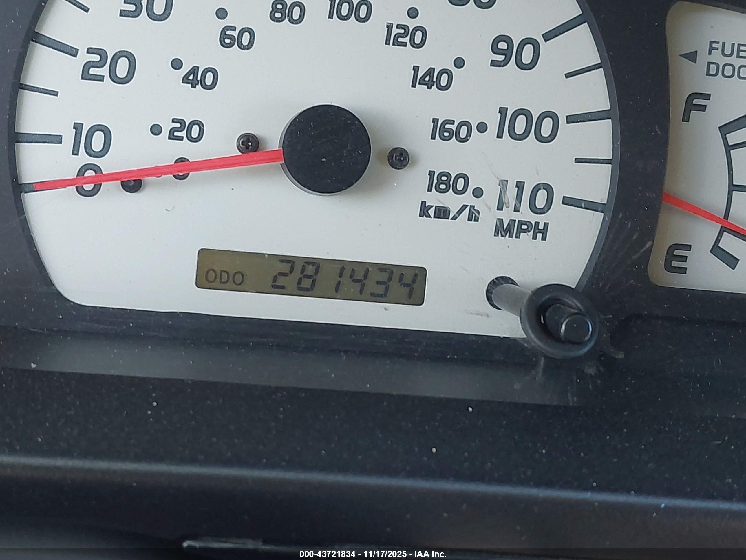 TOYOTA TACOMA image 7
