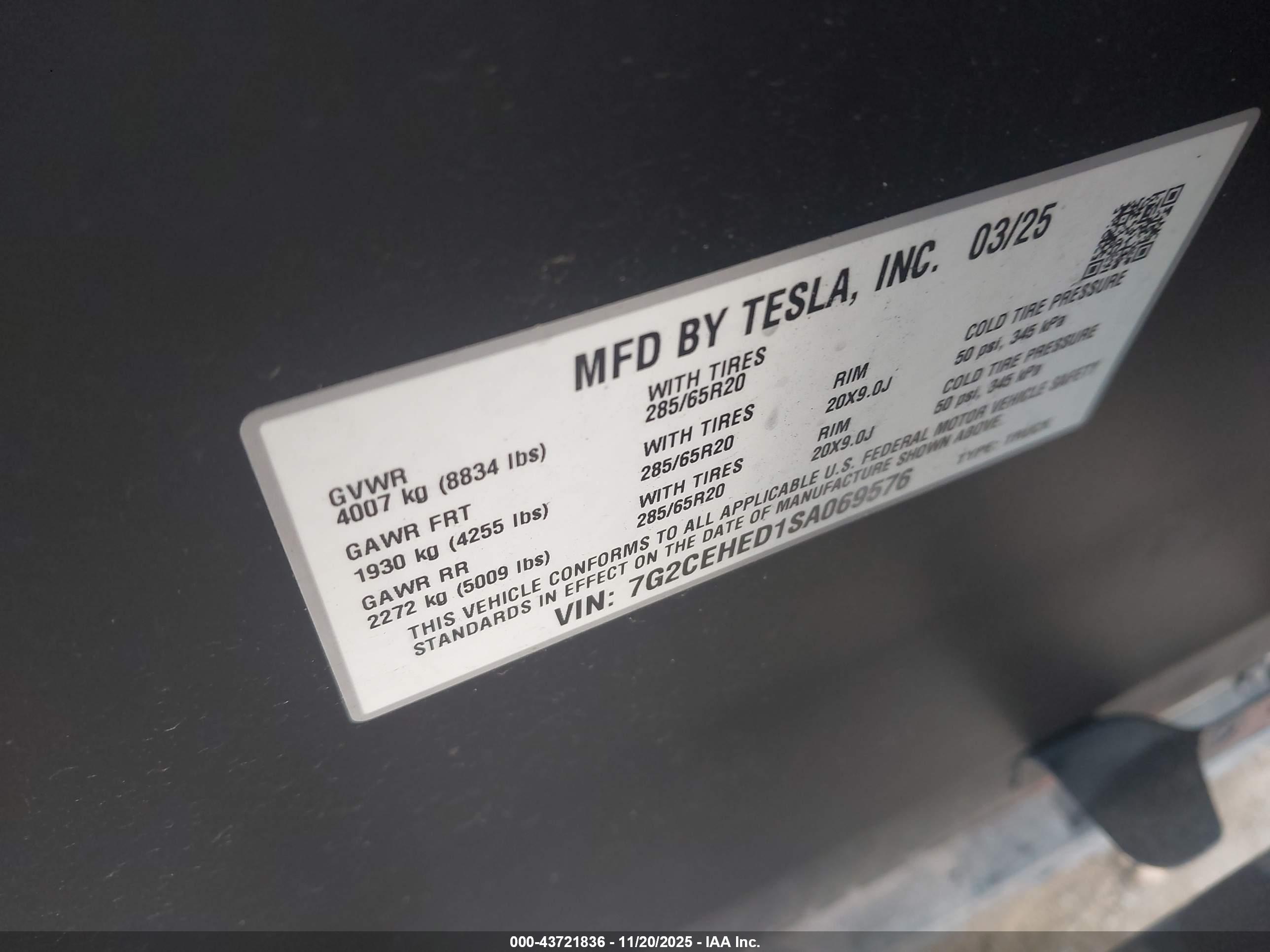 TESLA CYBERTRUCK image 9