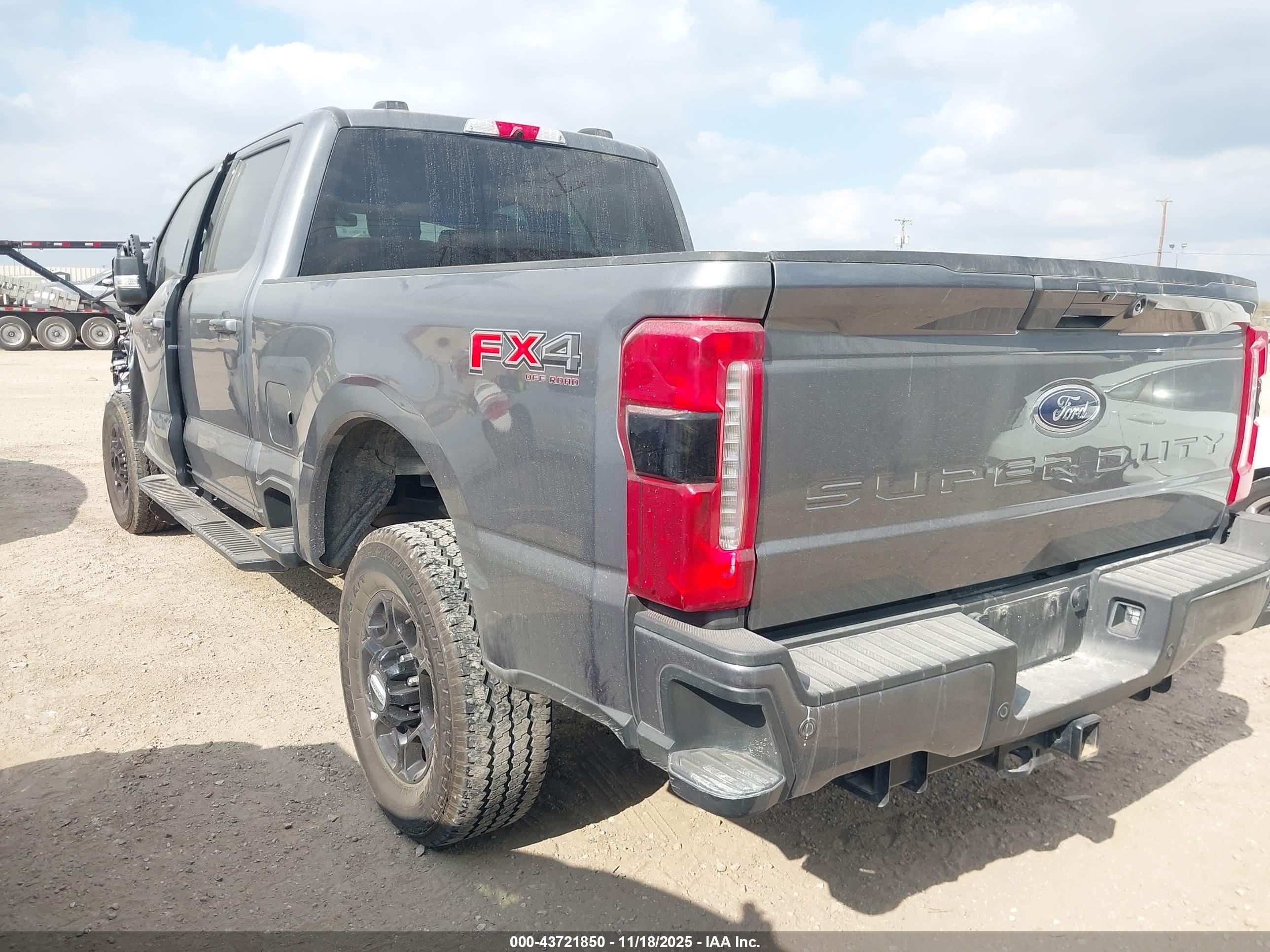 FORD F-250 image 3