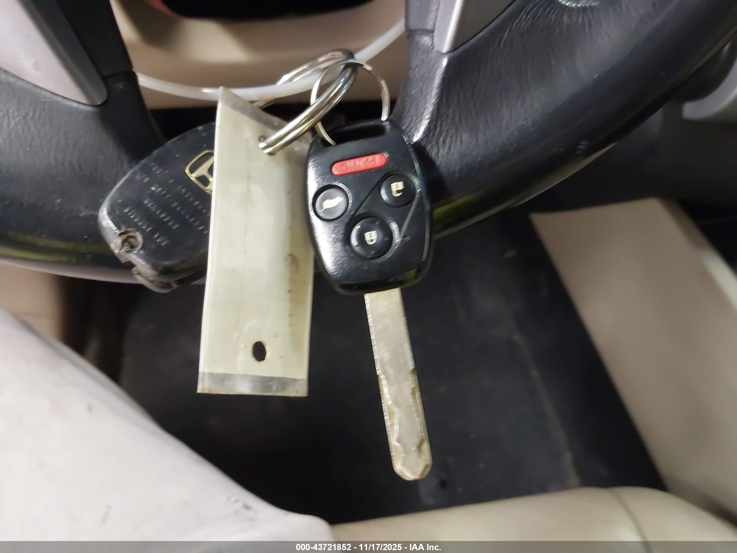 HONDA PILOT image 11