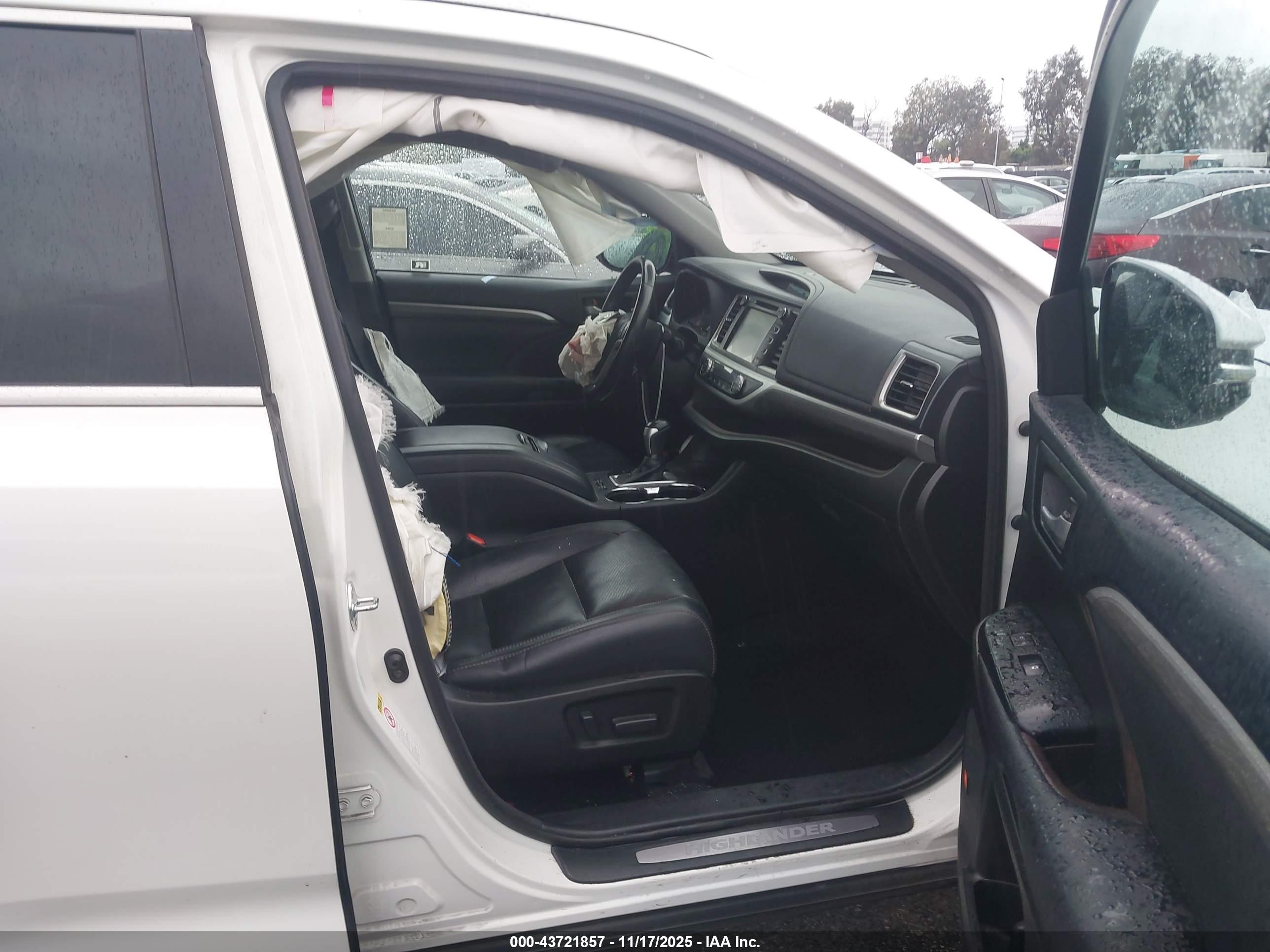 TOYOTA HIGHLANDER image 5