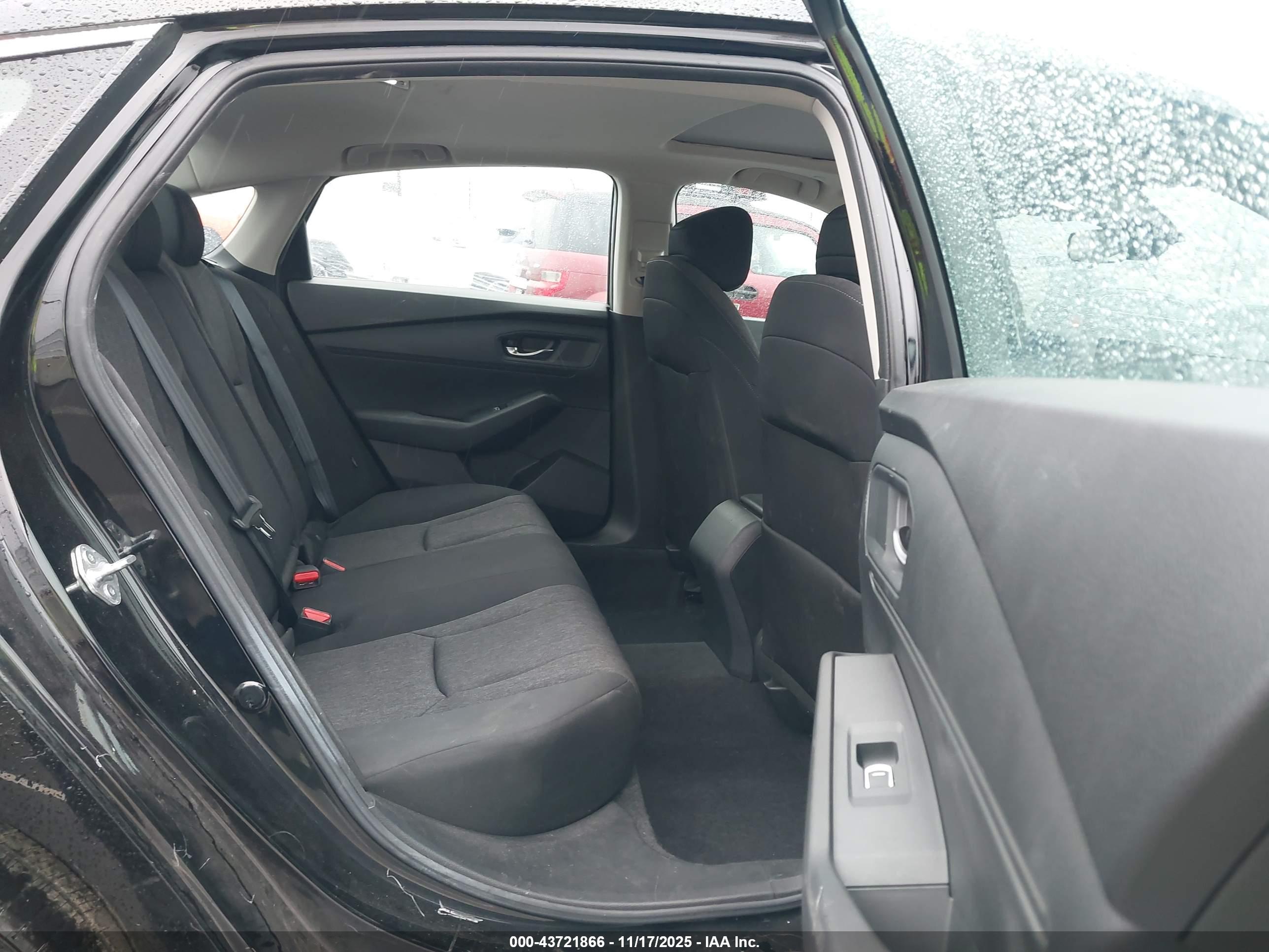 HONDA ACCORD image 8