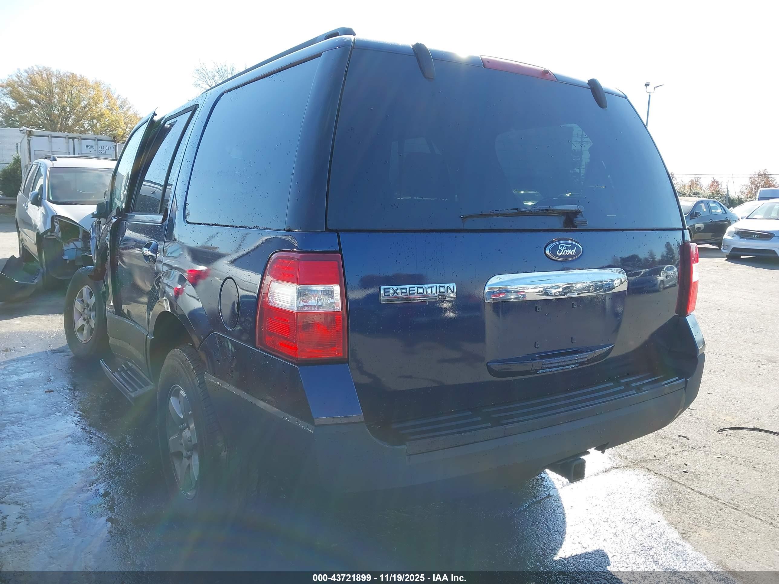 FORD EXPEDITION image 3