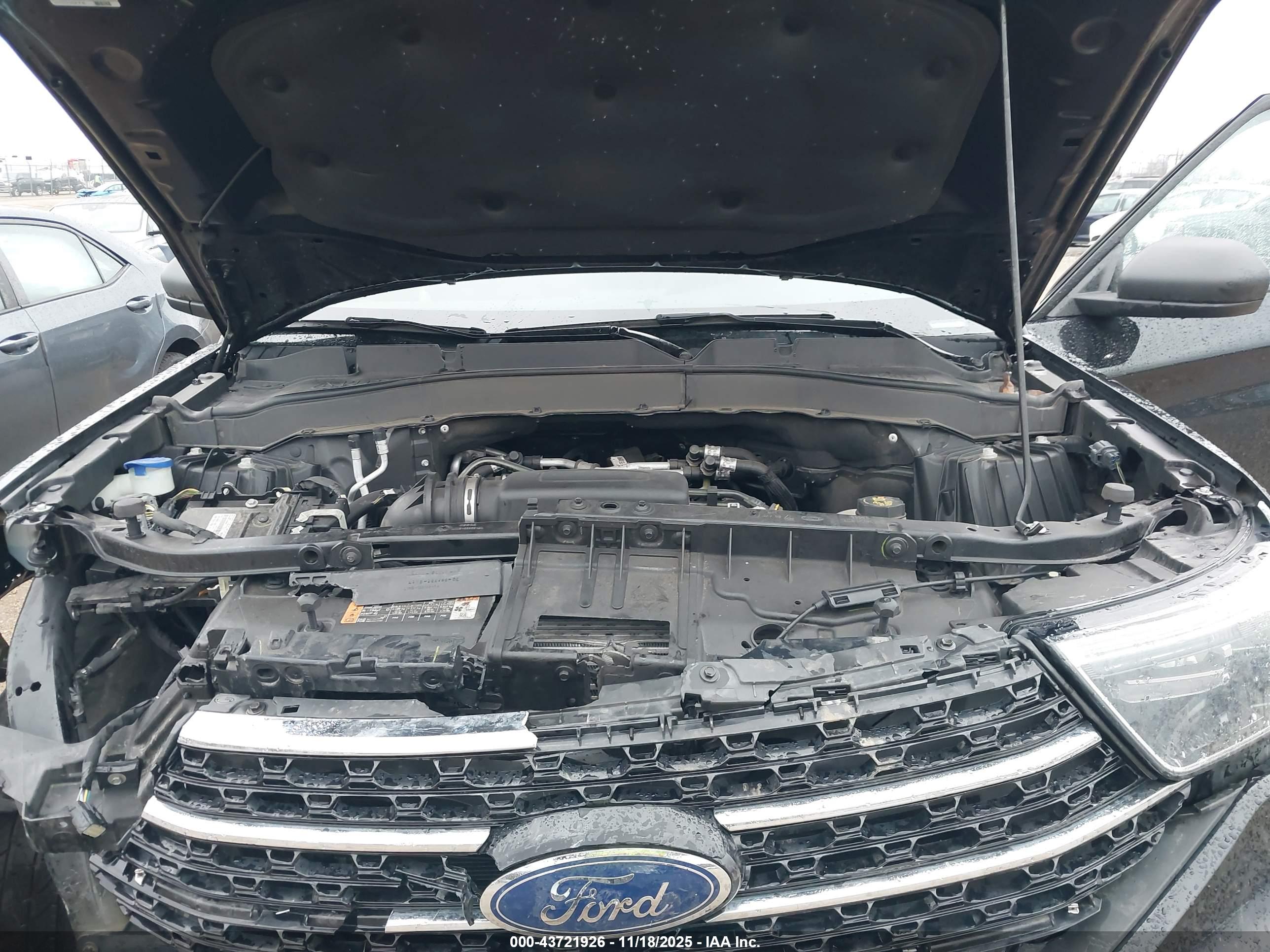 FORD EXPLORER image 10