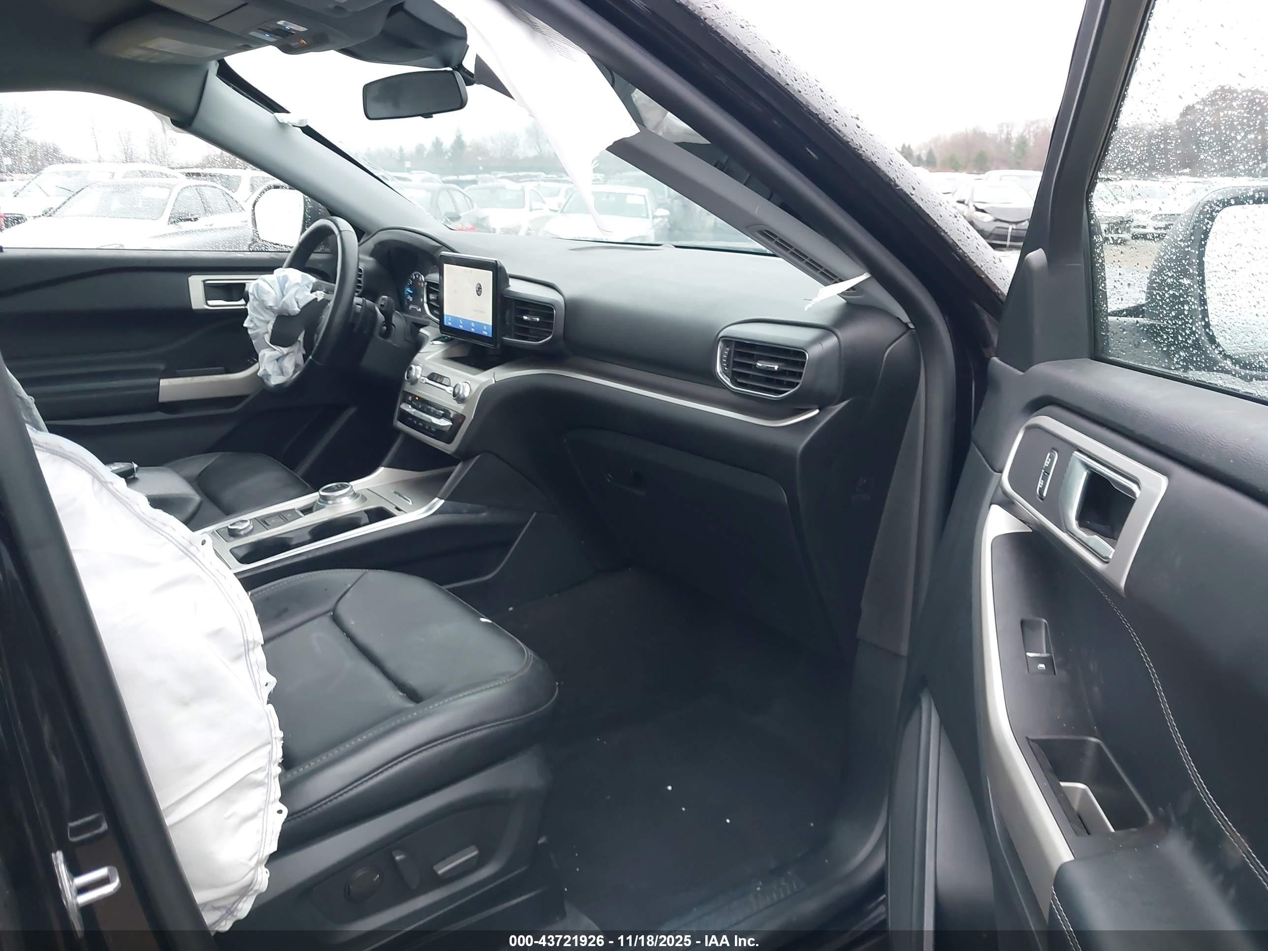 FORD EXPLORER image 5