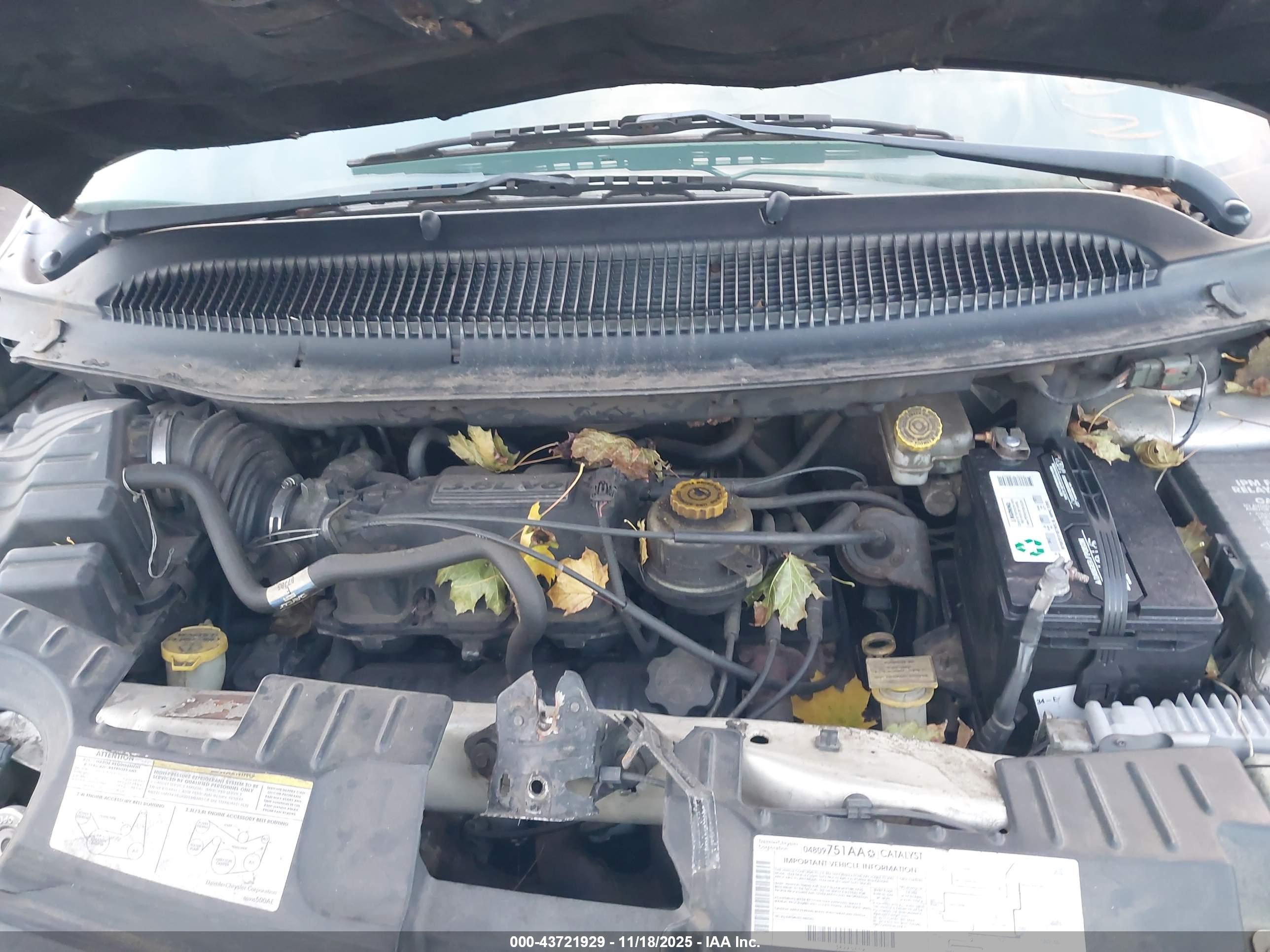 CHRYSLER TOWN image 10
