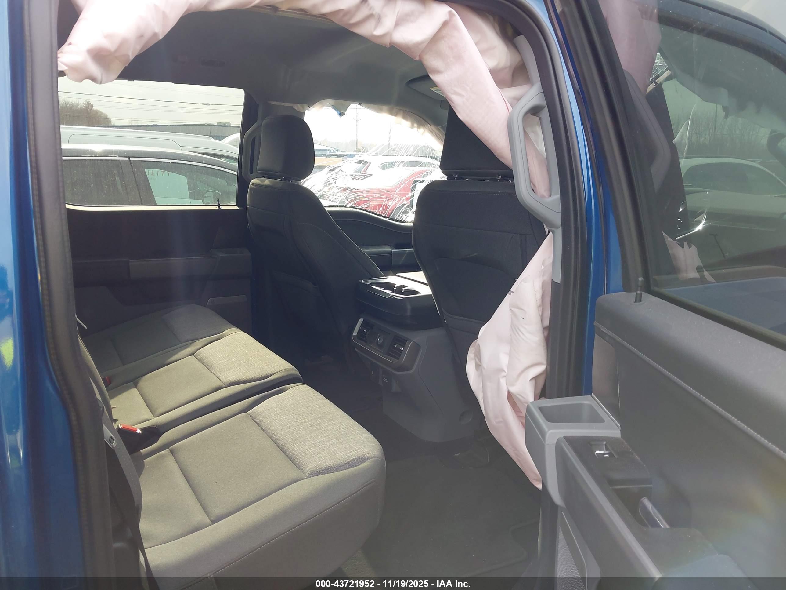 FORD F-150 image 8