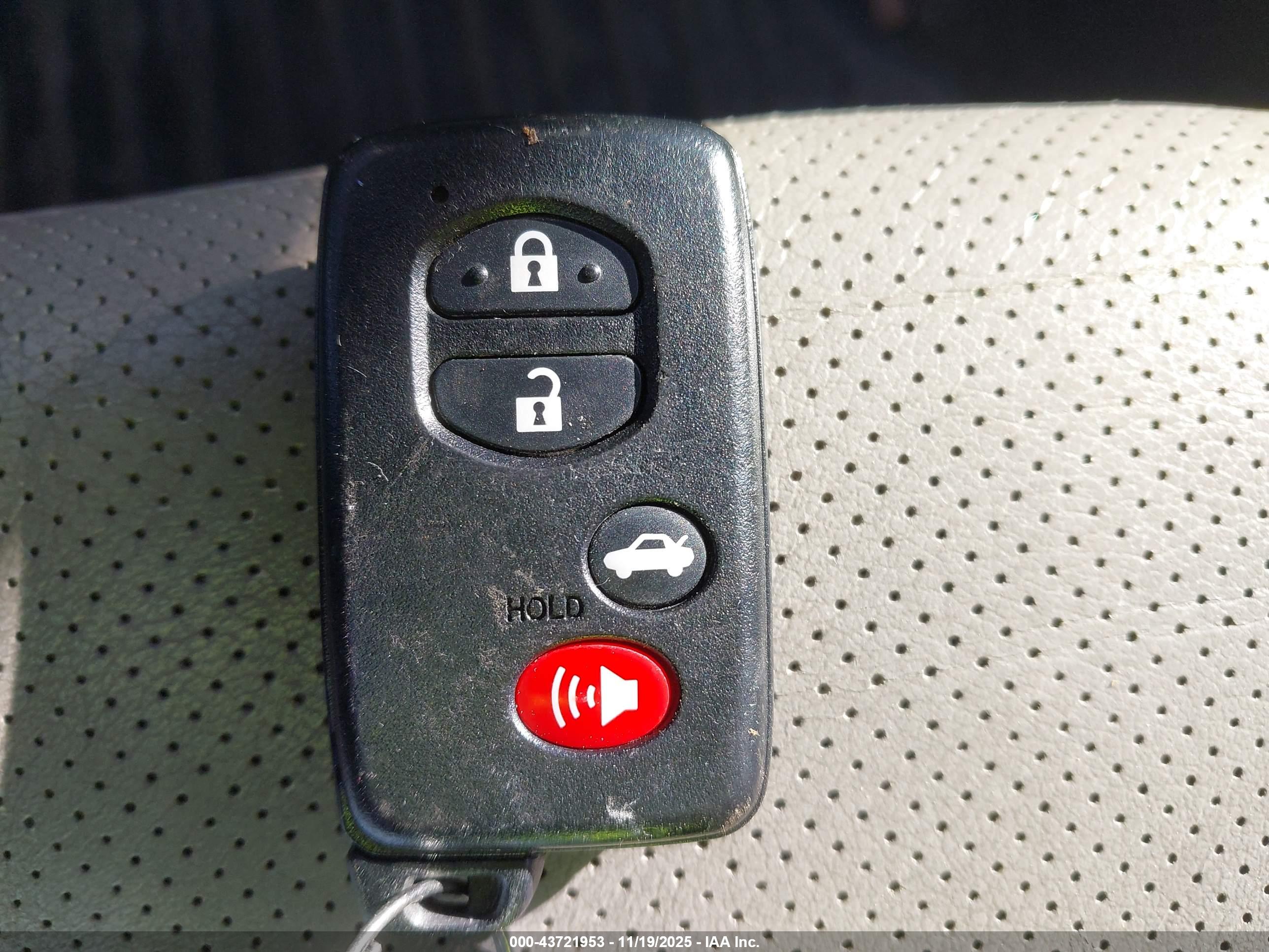 SUBARU FORESTER image 11