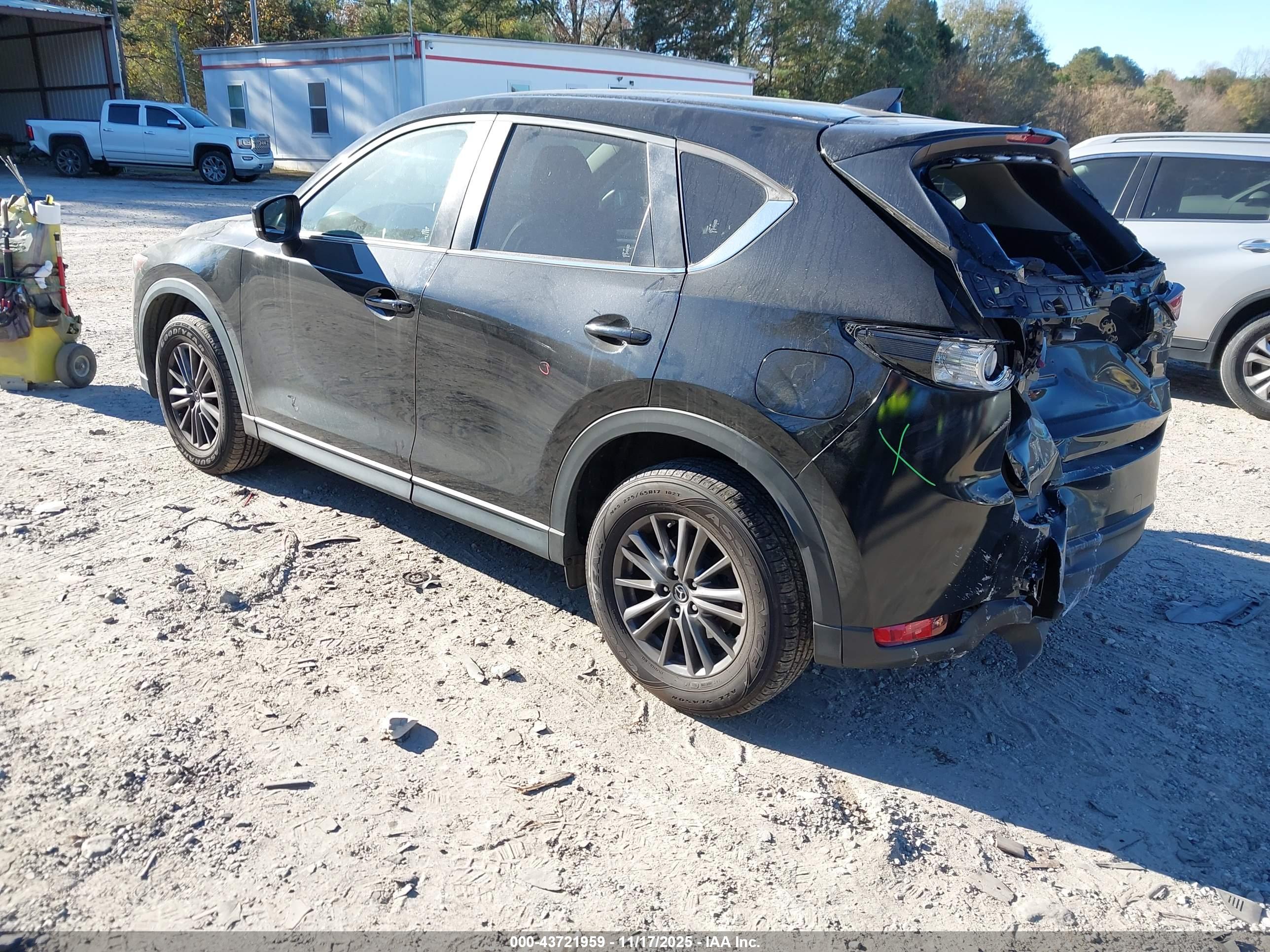 MAZDA CX-5 image 3