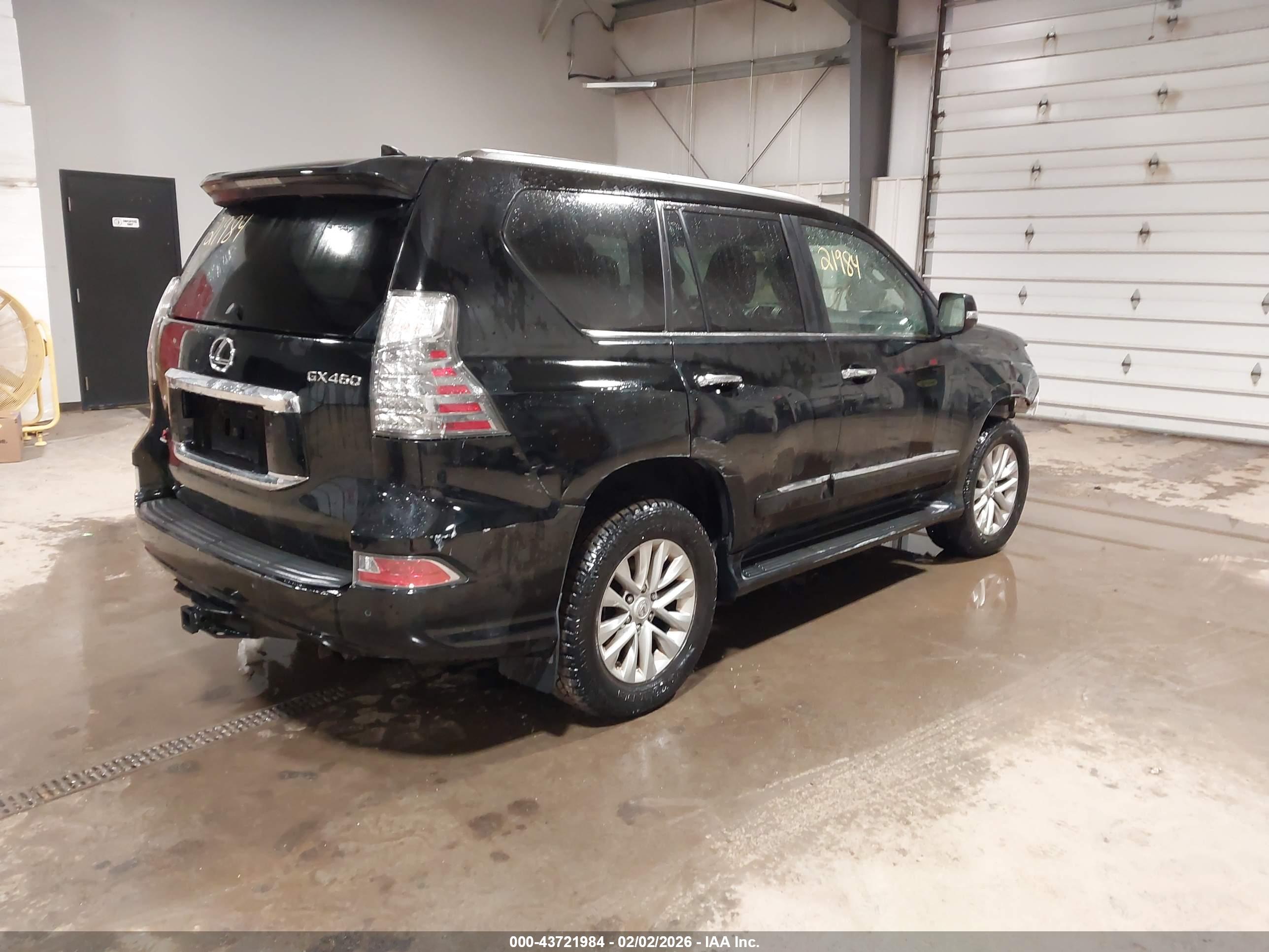 LEXUS GX image 4
