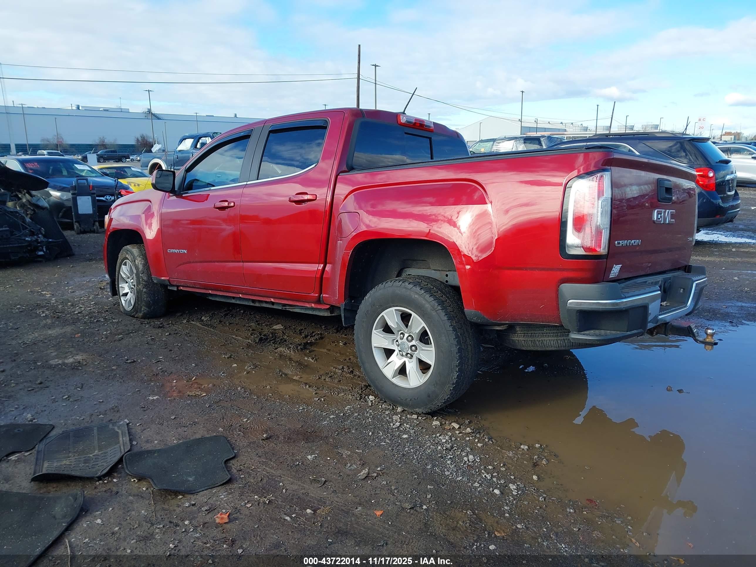 GMC CANYON image 3