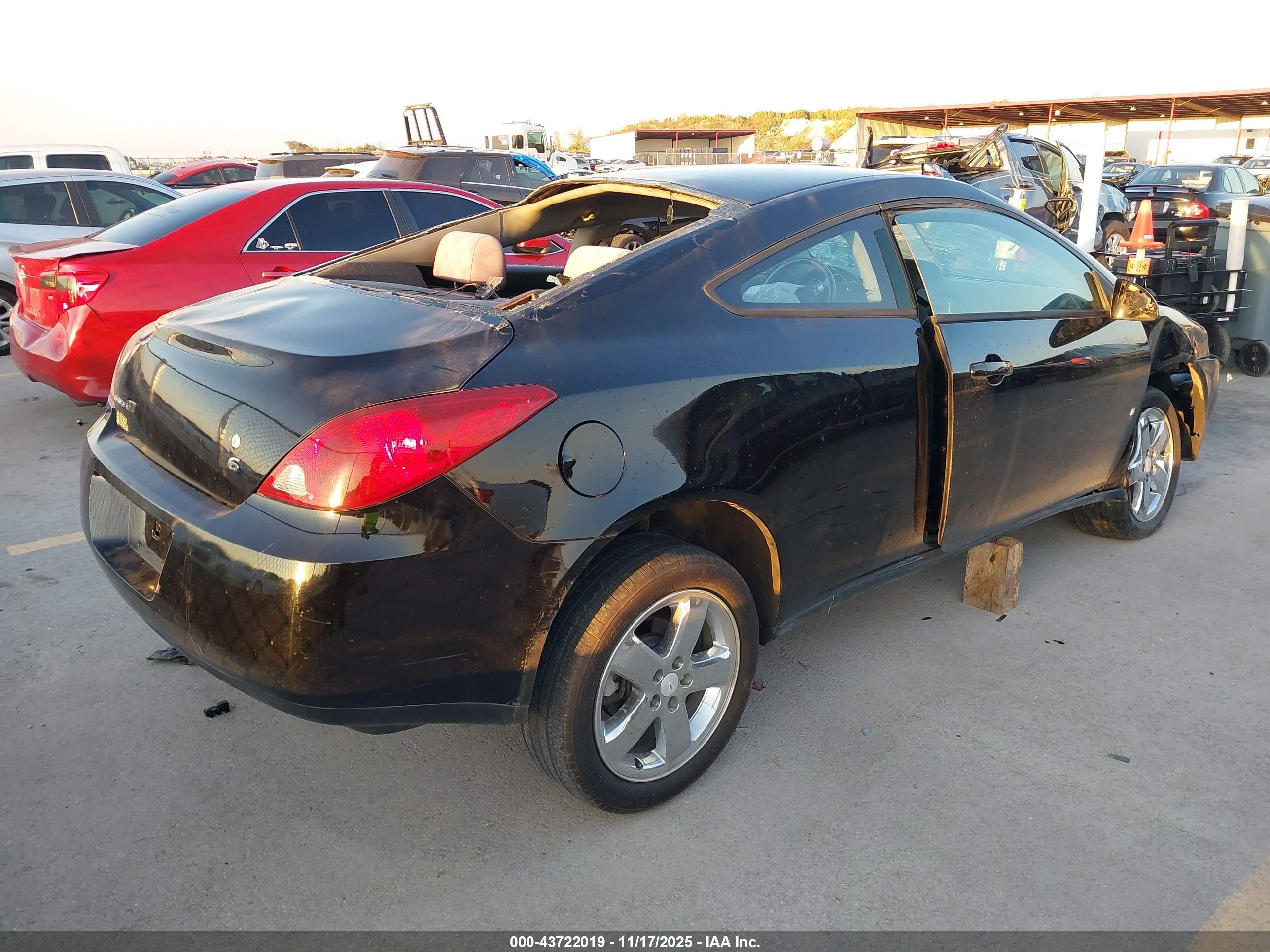 PONTIAC G6 image 4