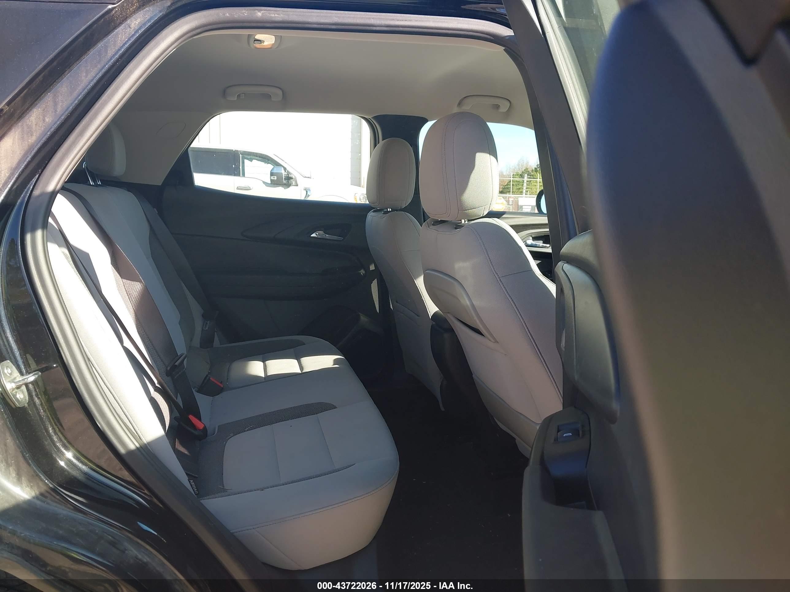 CHEVROLET TRAILBLAZER image 8