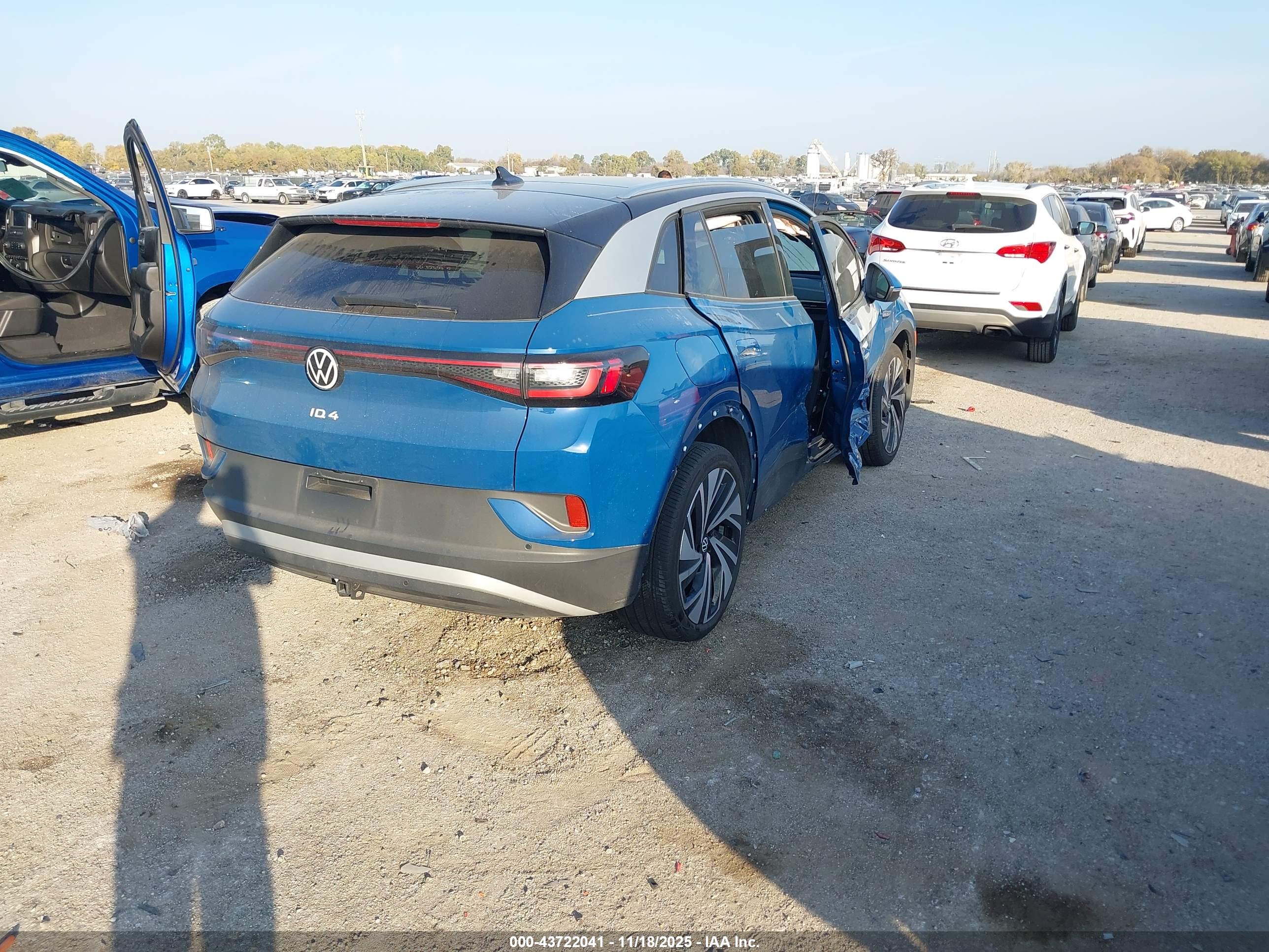 VOLKSWAGEN ID.4 image 4