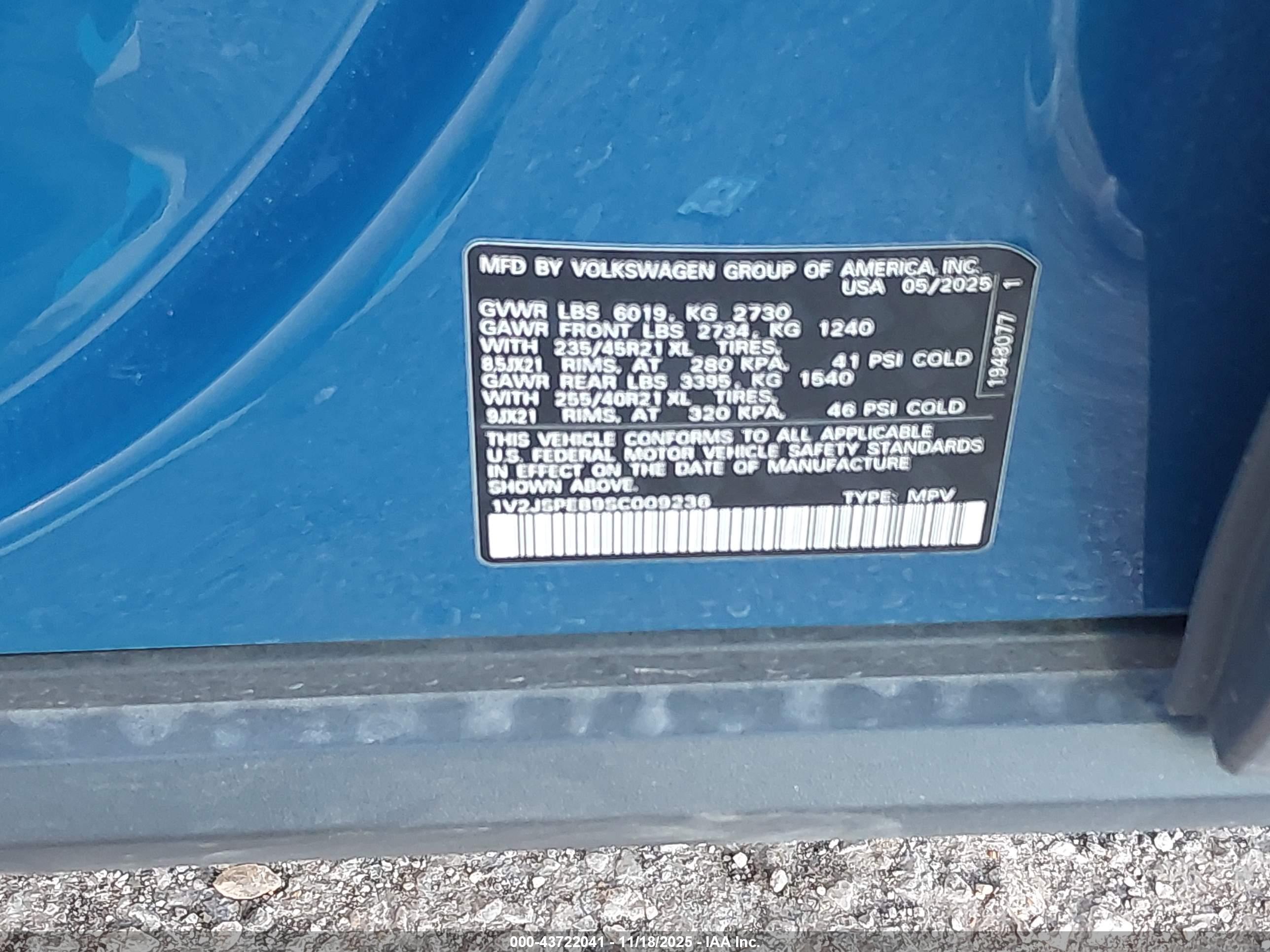 VOLKSWAGEN ID.4 image 9