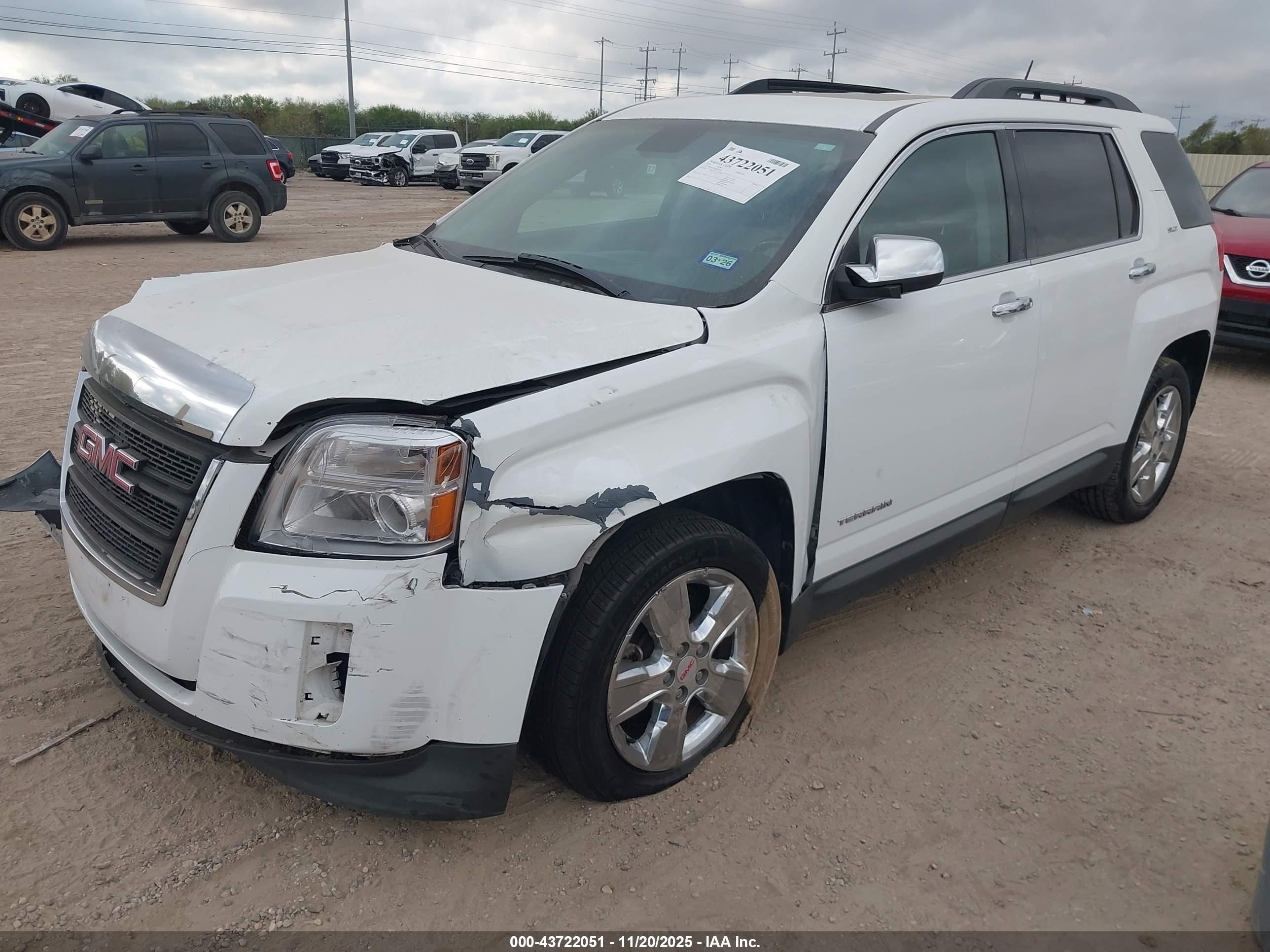 GMC TERRAIN image 2