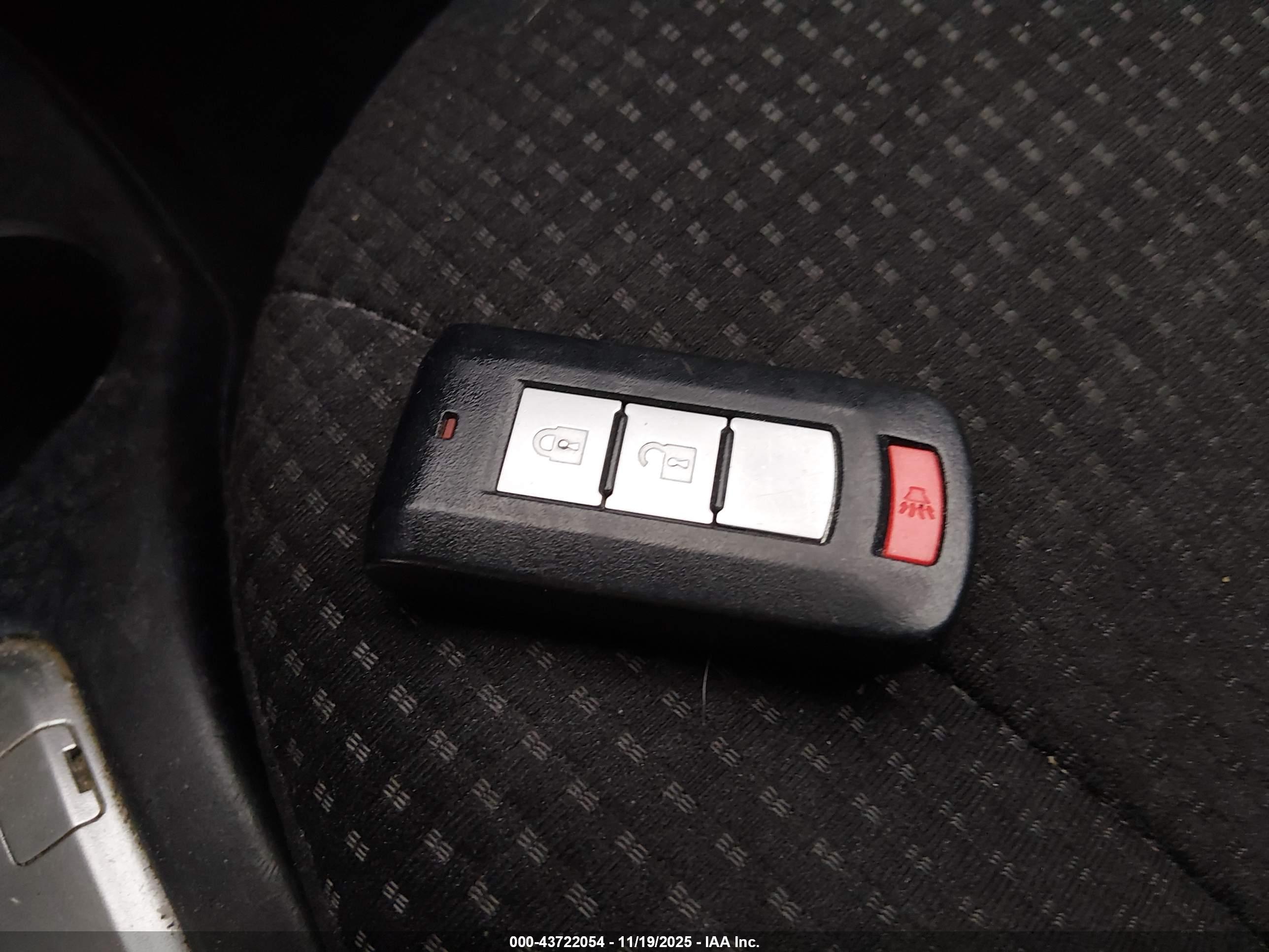 MITSUBISHI MIRAGE image 11