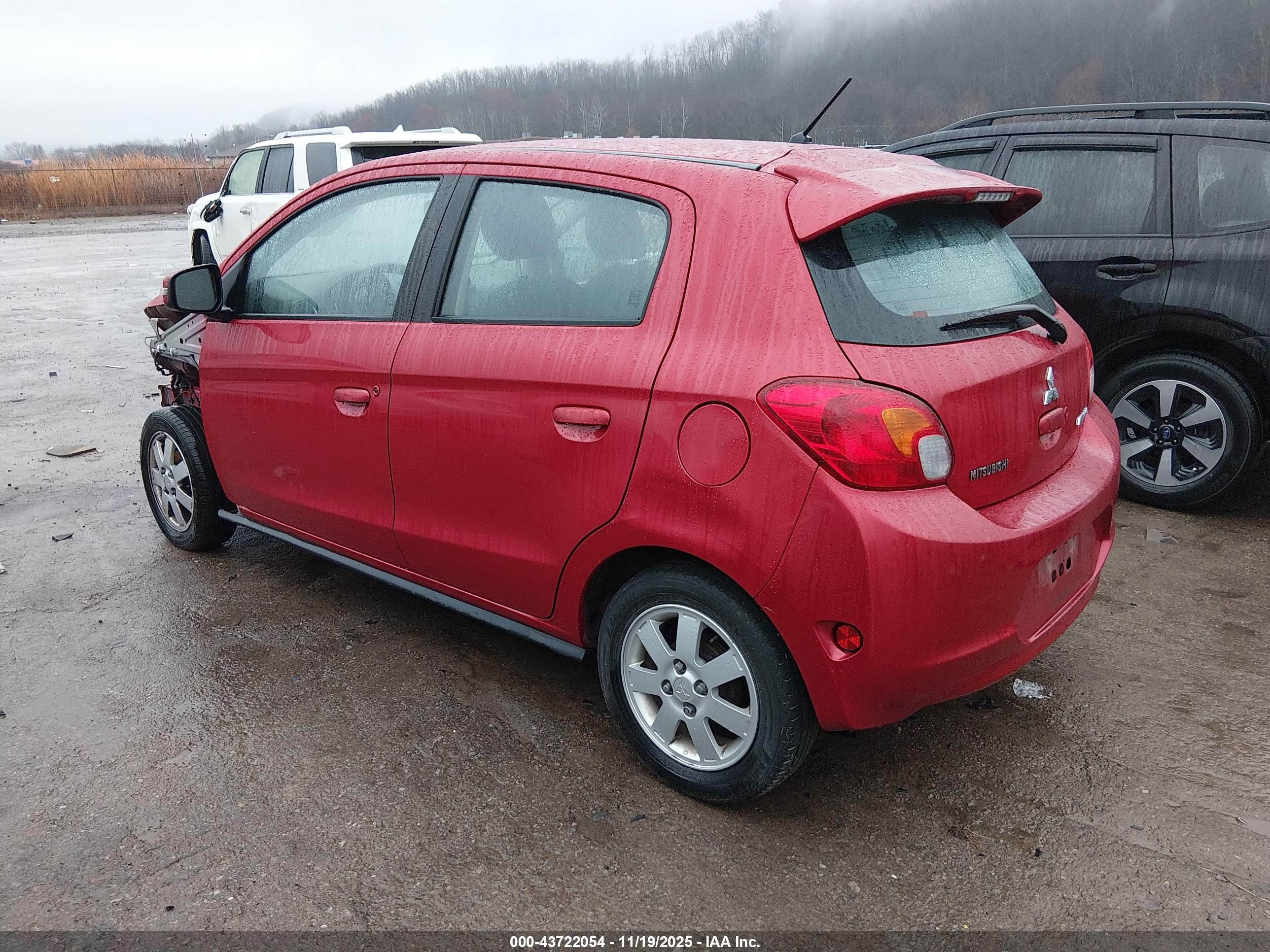 MITSUBISHI MIRAGE image 3