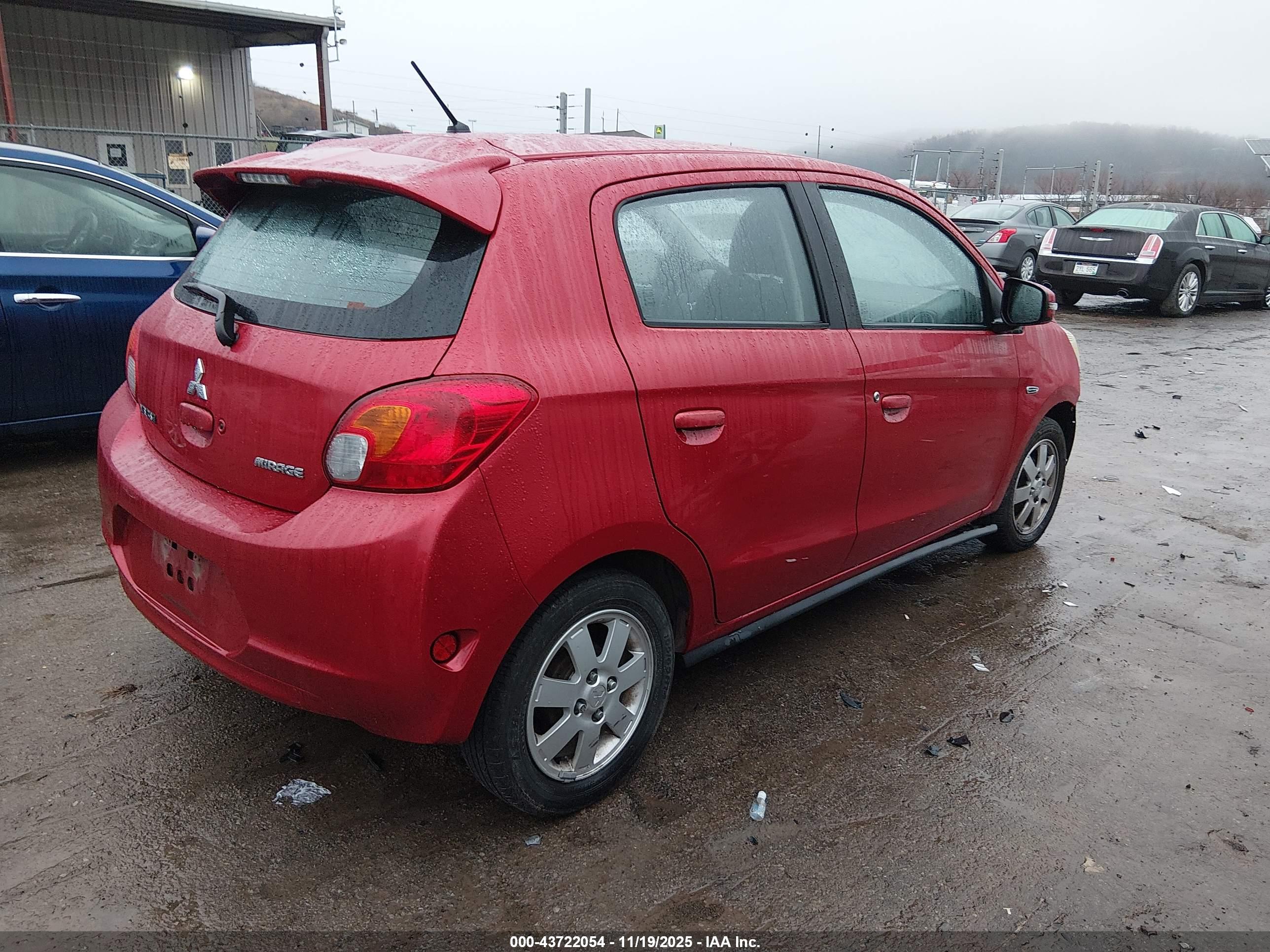MITSUBISHI MIRAGE image 4