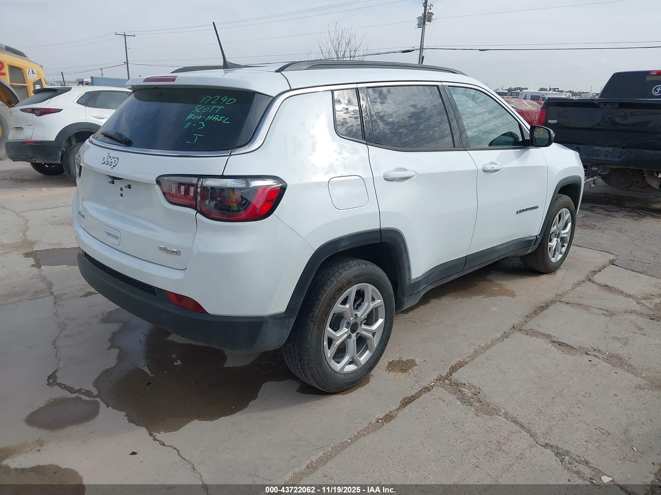 JEEP COMPASS image 4
