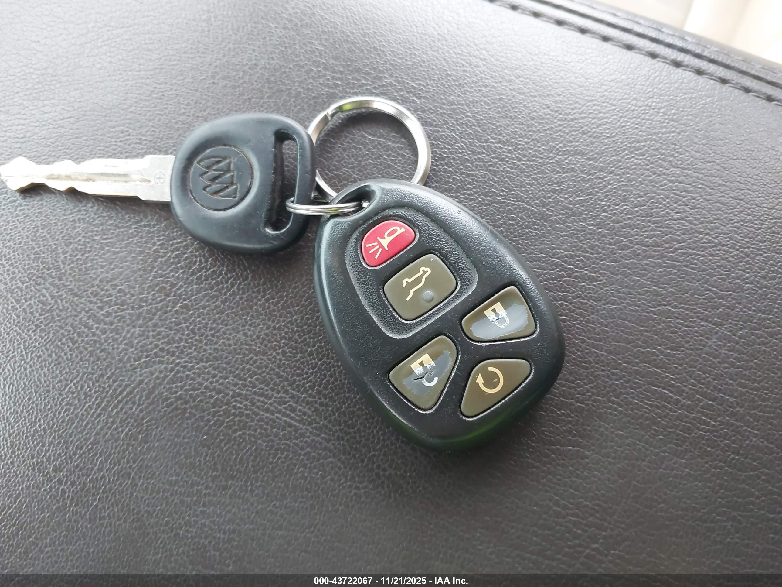 BUICK ENCLAVE image 11