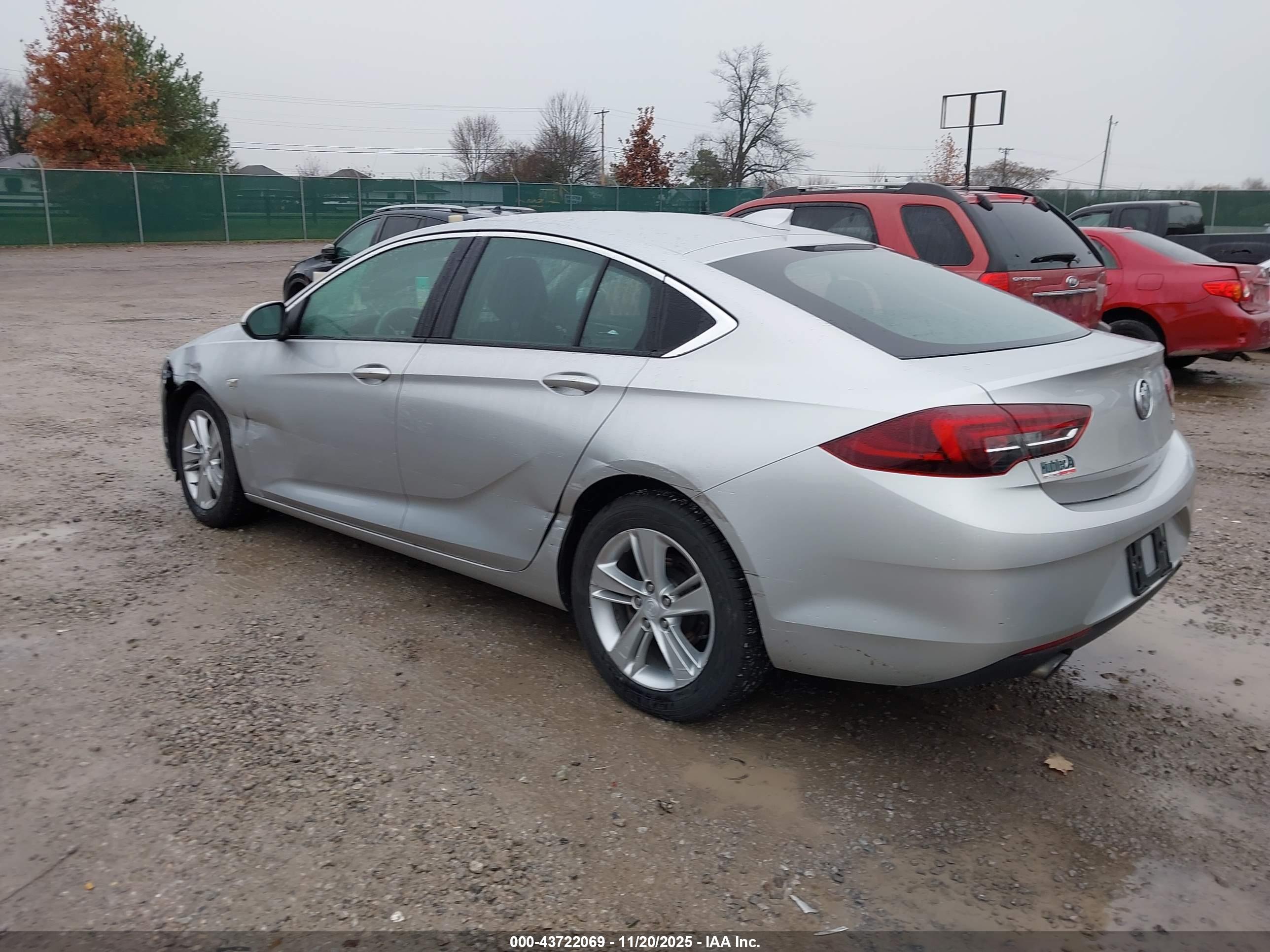 BUICK REGAL image 3