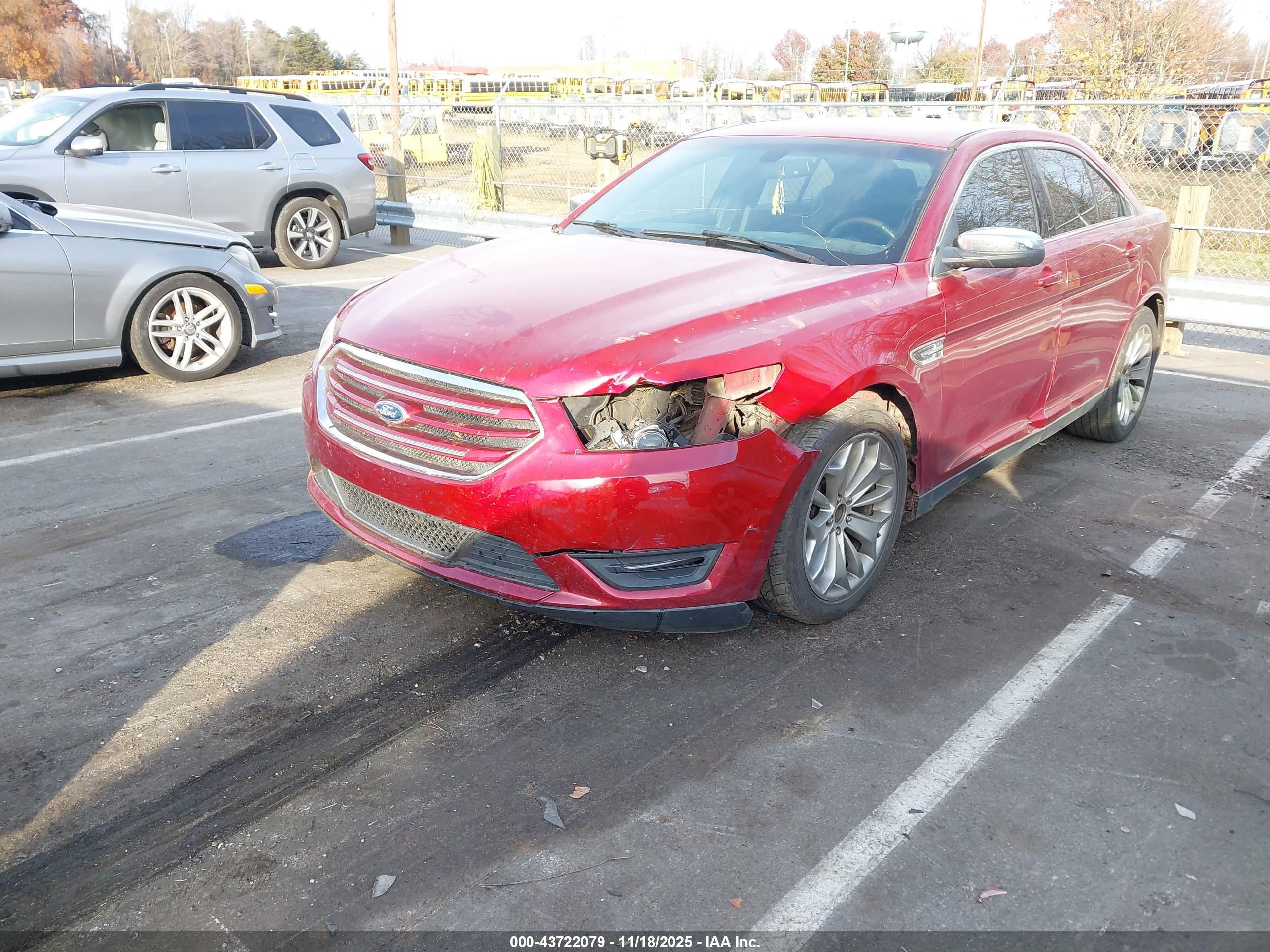 FORD TAURUS image 2