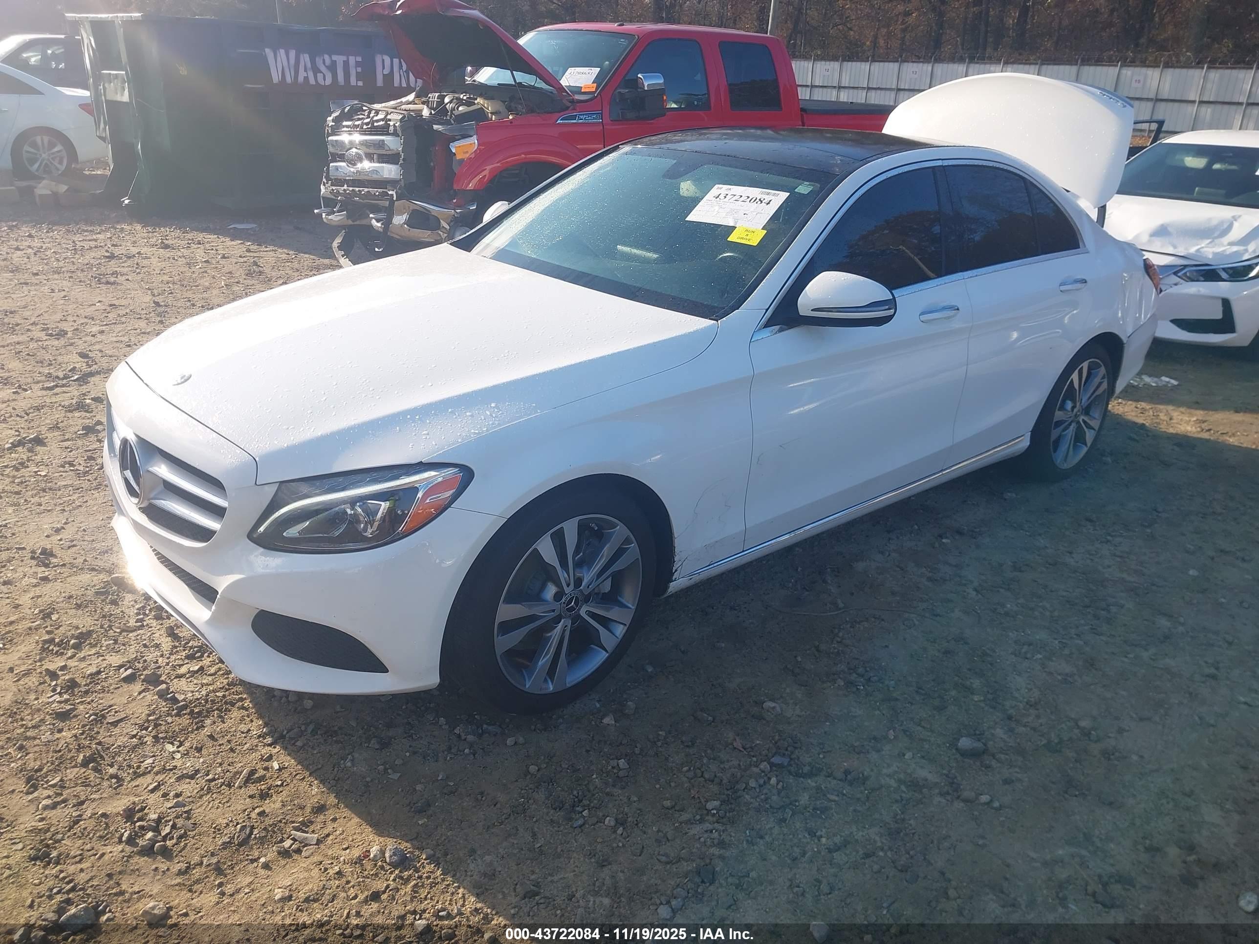 MERCEDES-BENZ C image 2