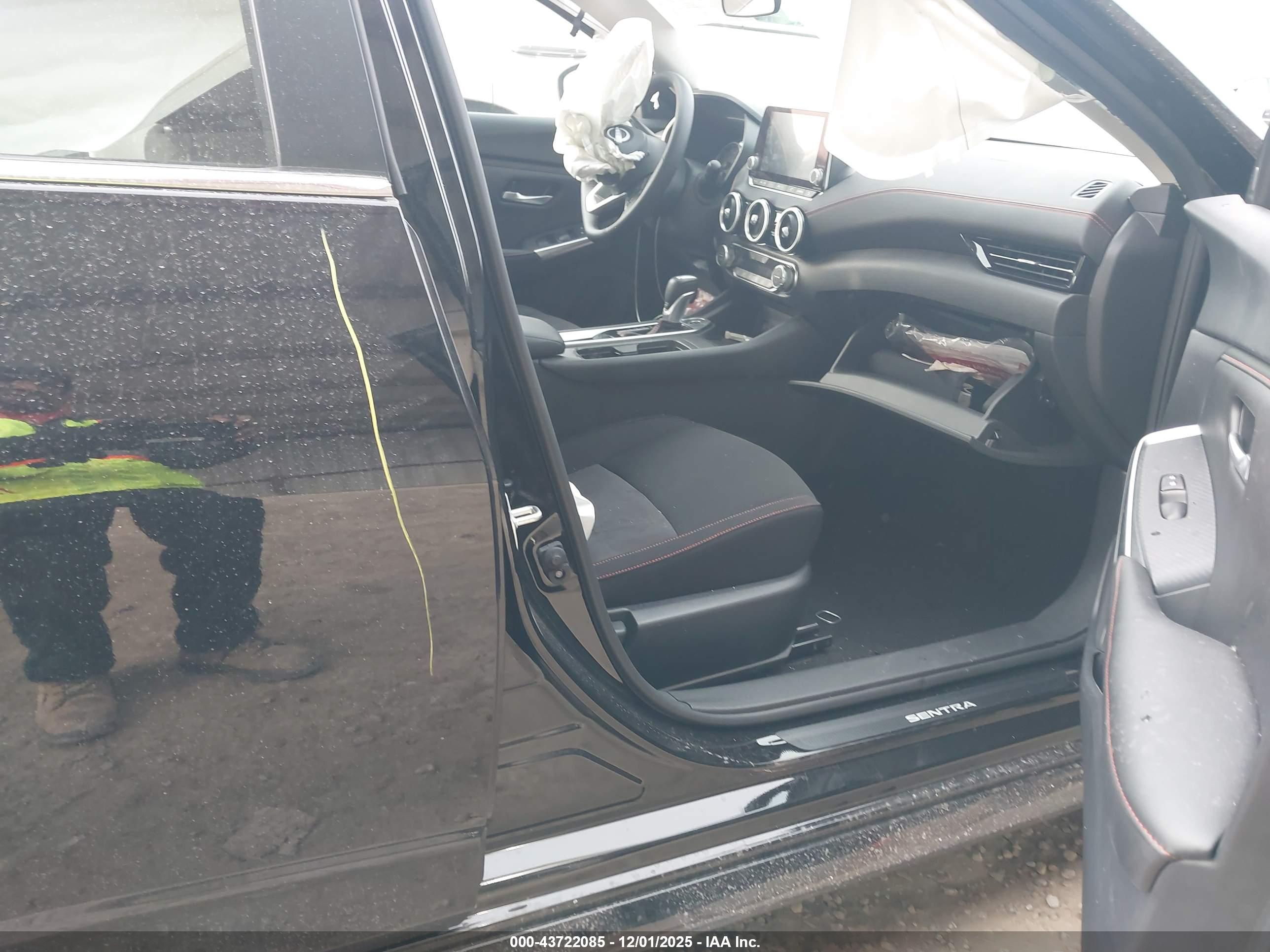 NISSAN SENTRA image 5