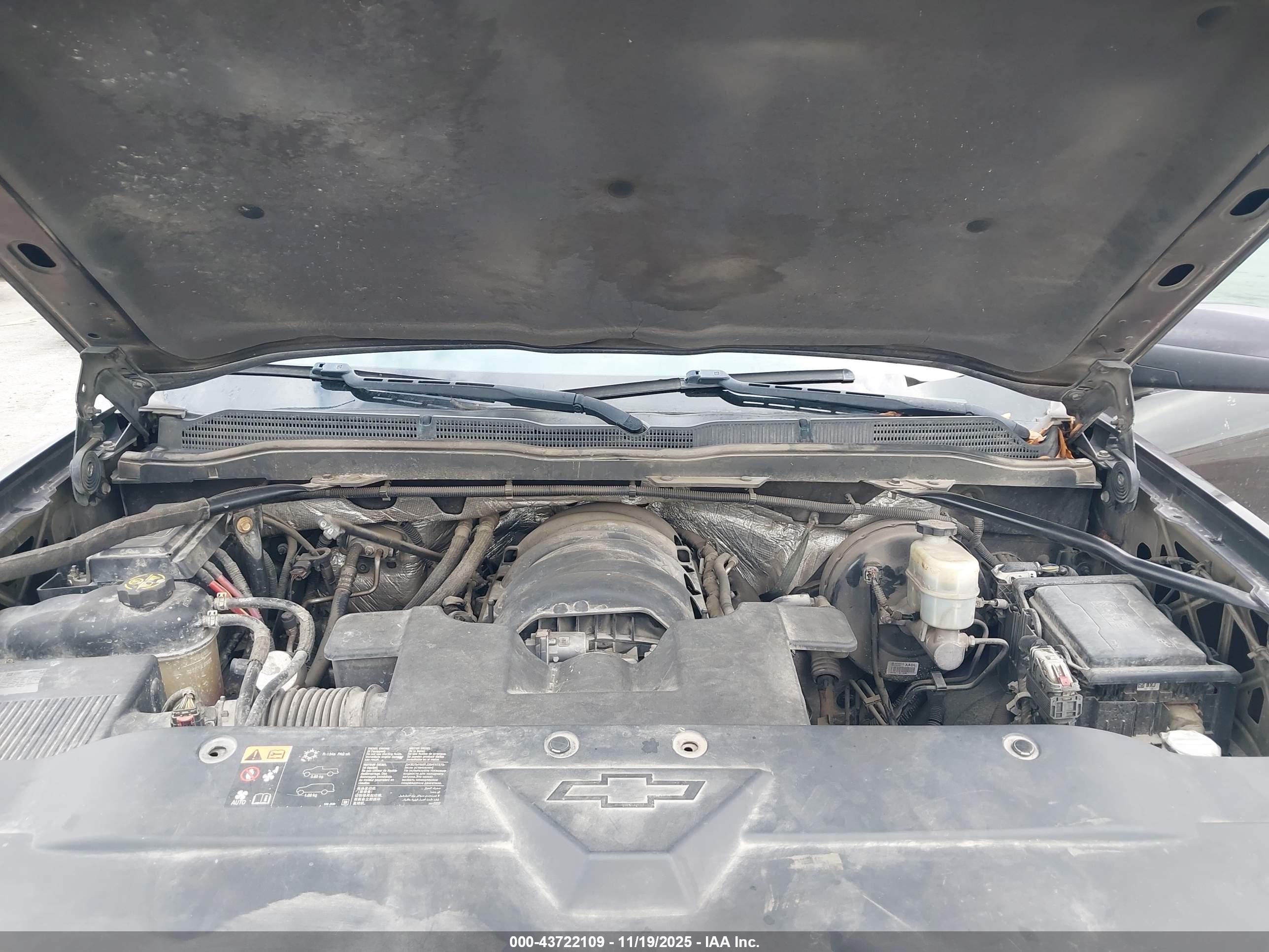 CHEVROLET SILVERADO image 10