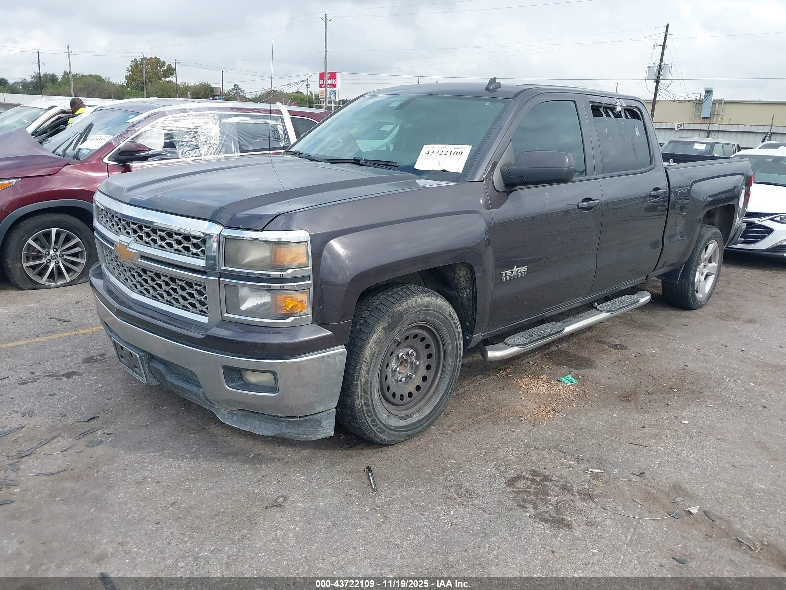 CHEVROLET SILVERADO image 2