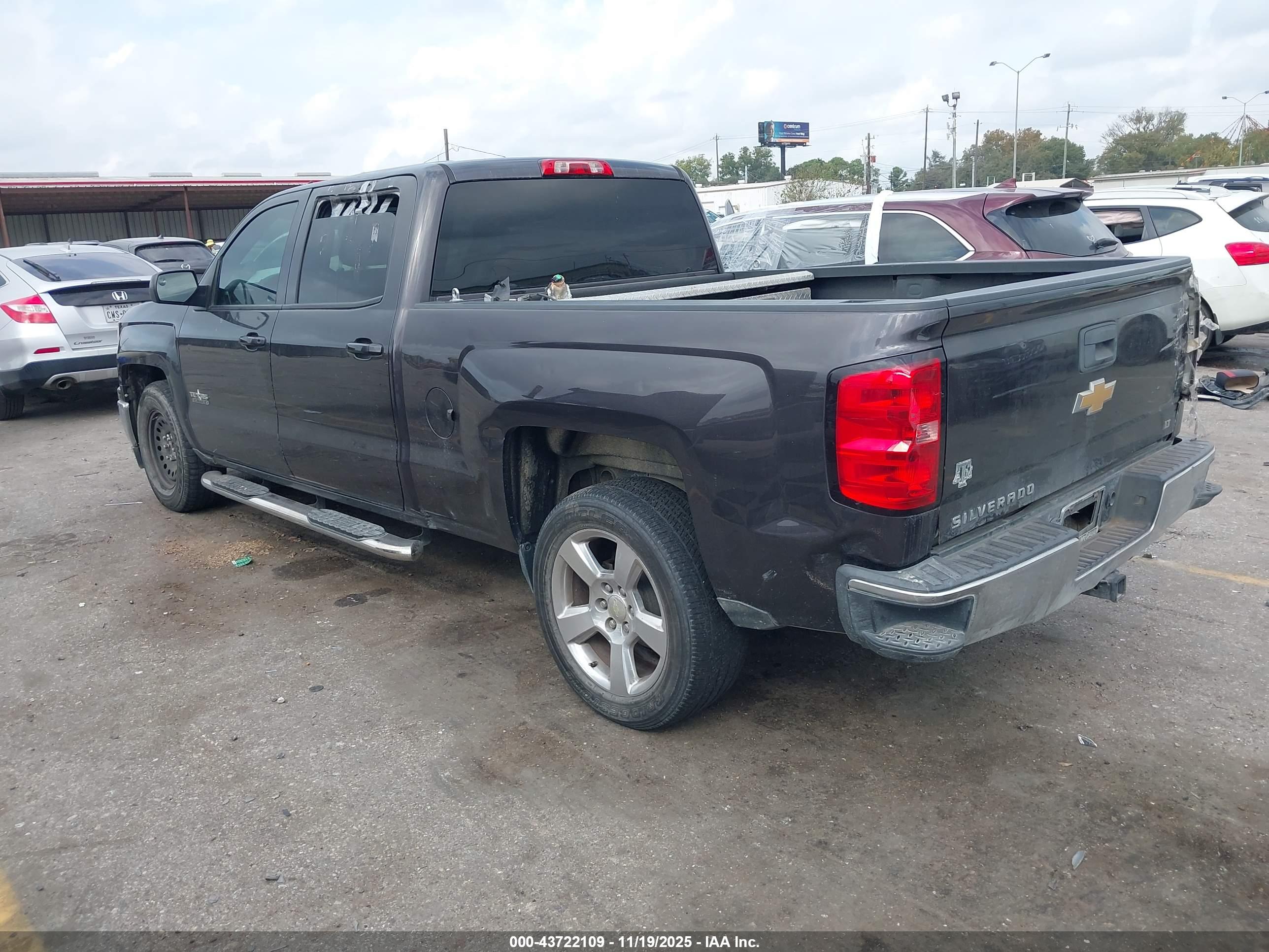 CHEVROLET SILVERADO image 3