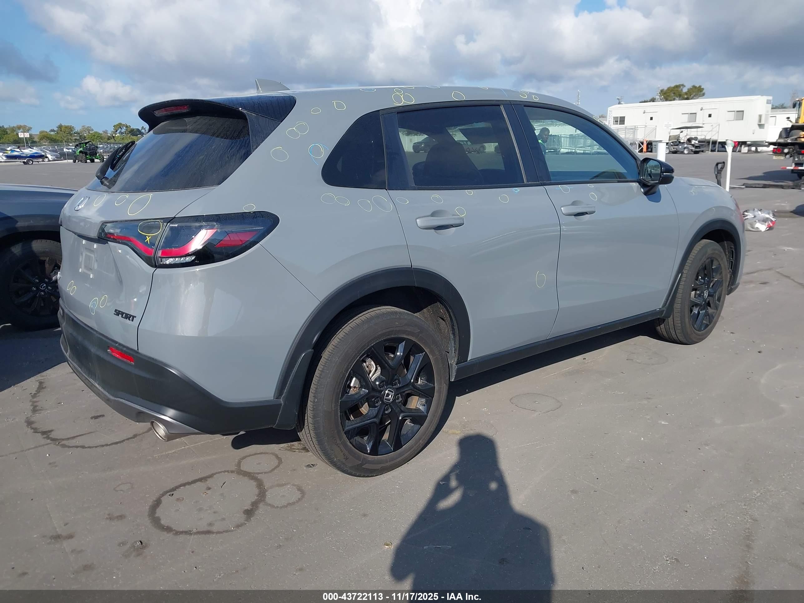 HONDA HR-V image 4