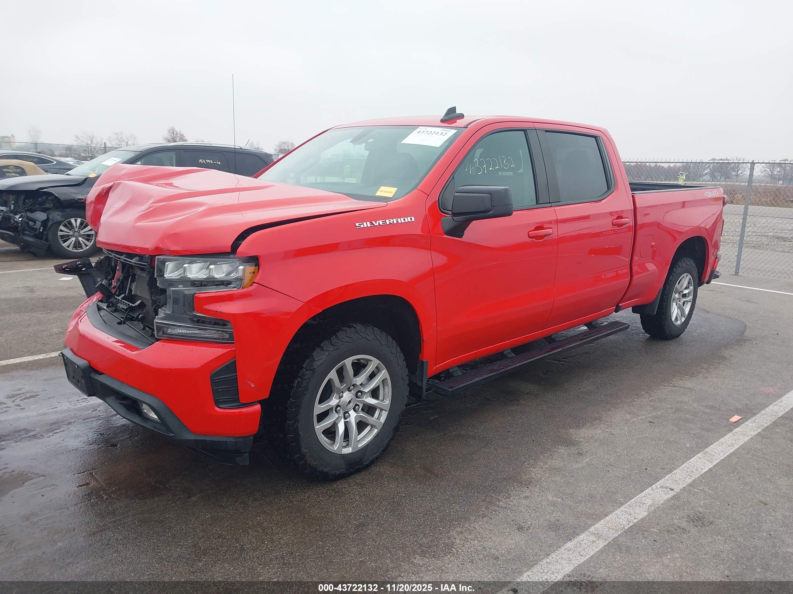 CHEVROLET SILVERADO image 2
