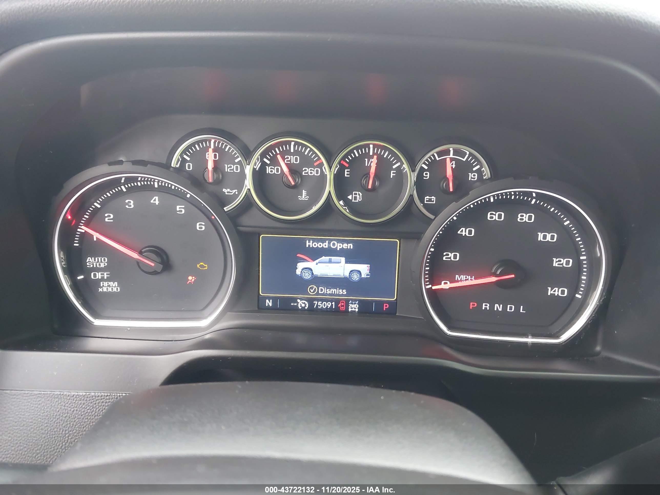 CHEVROLET SILVERADO image 7