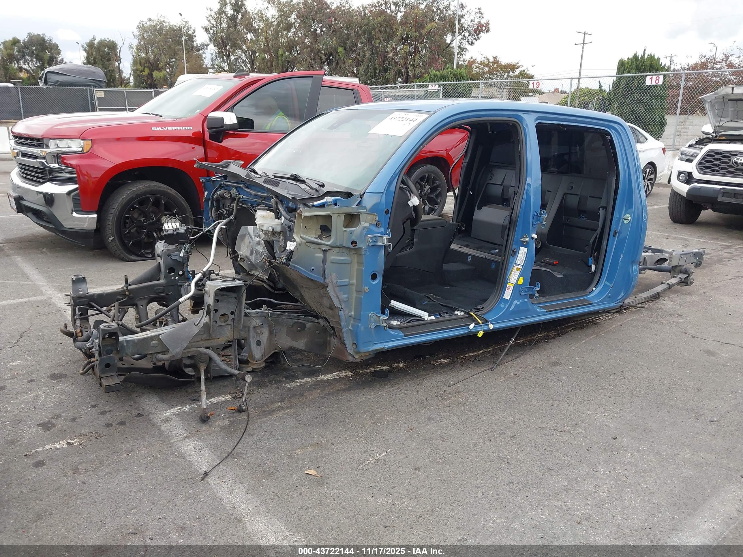 TOYOTA TACOMA image 2