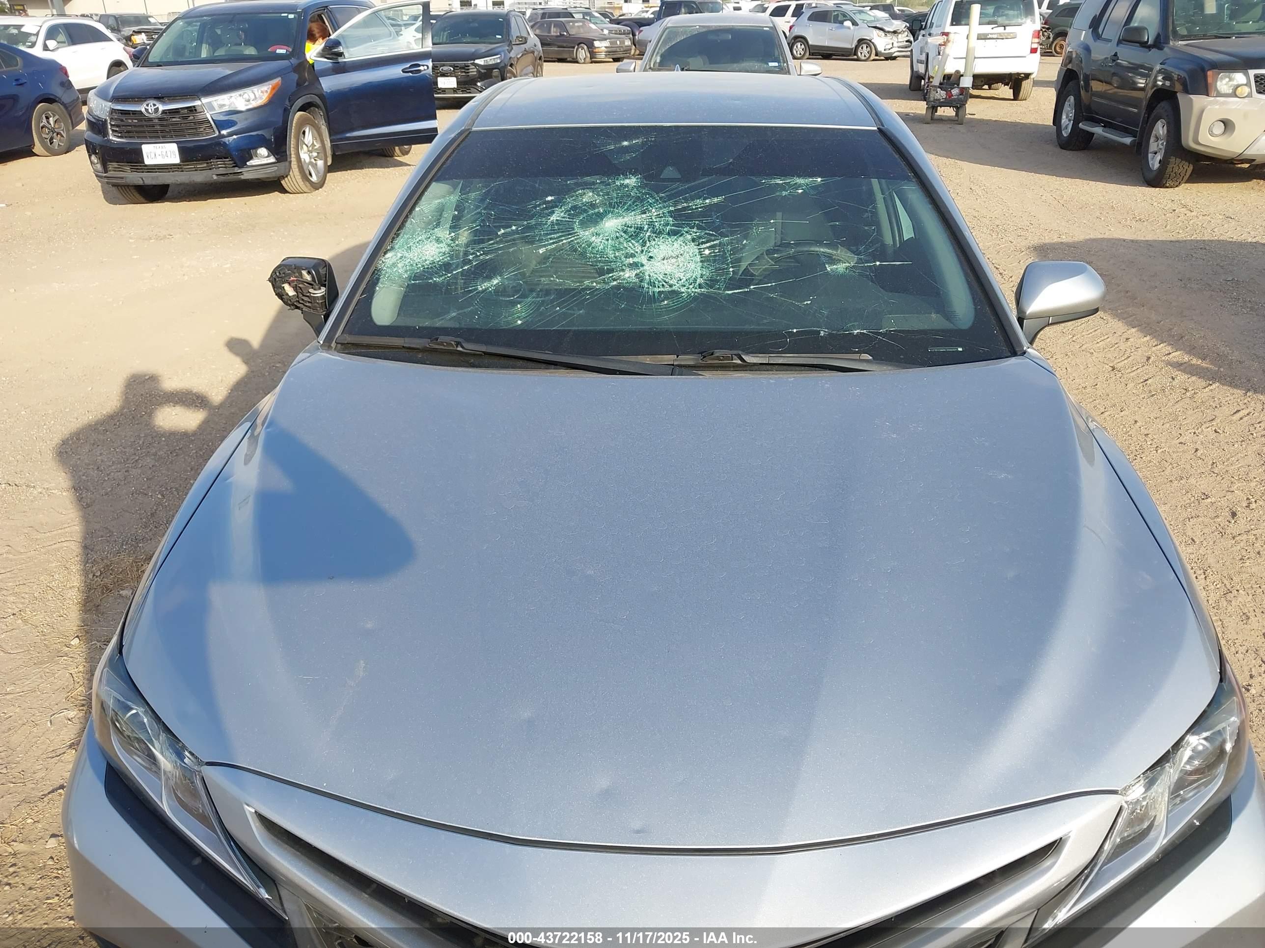 TOYOTA CAMRY image 6
