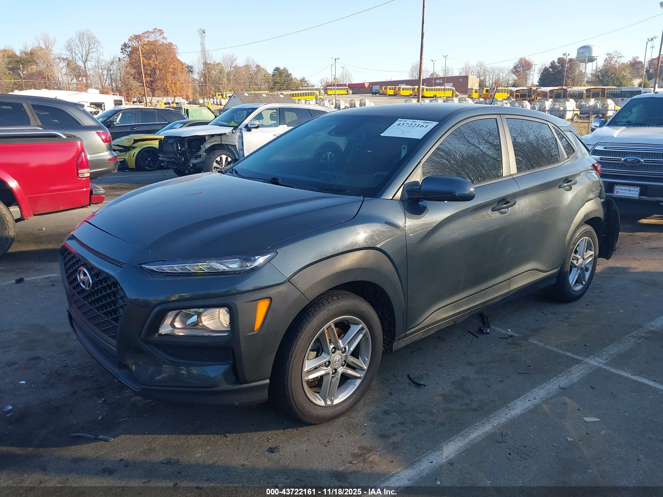 HYUNDAI KONA image 2